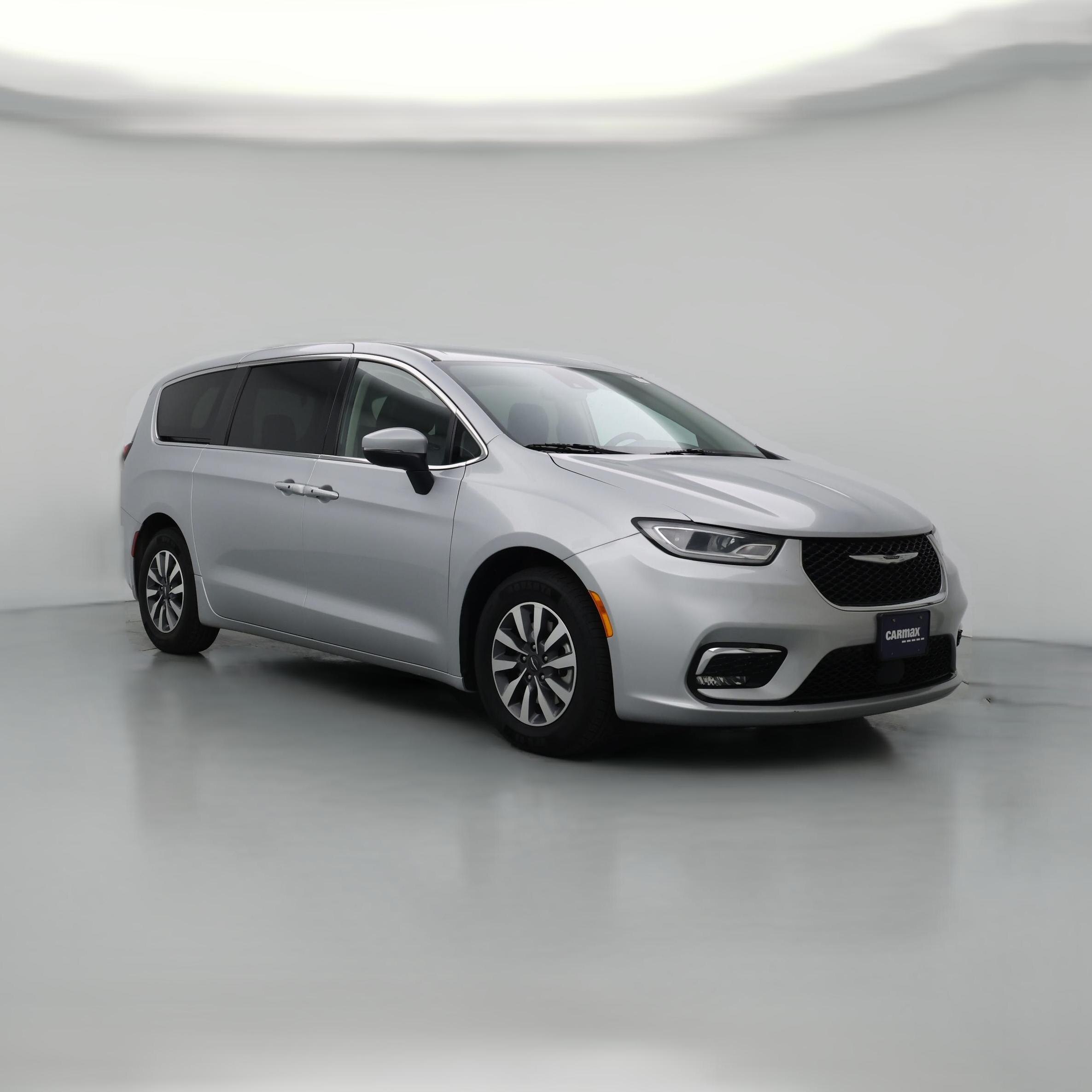 Thumbnail: 2023 Chrysler Pacifica - 1