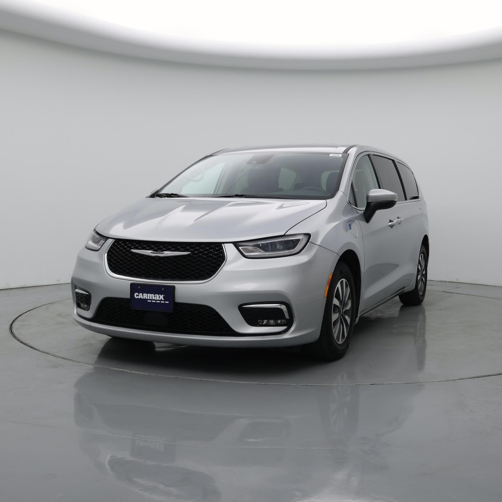Thumbnail: 2023 Chrysler Pacifica - 4
