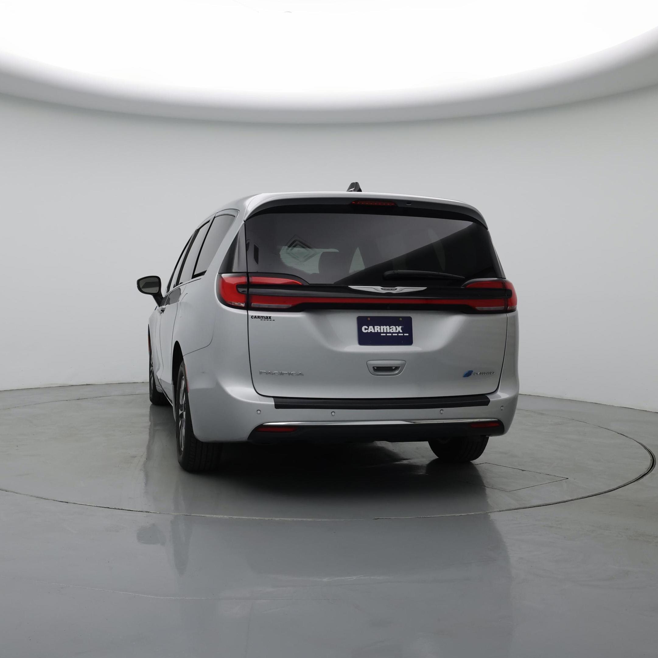 Thumbnail: 2023 Chrysler Pacifica - 6