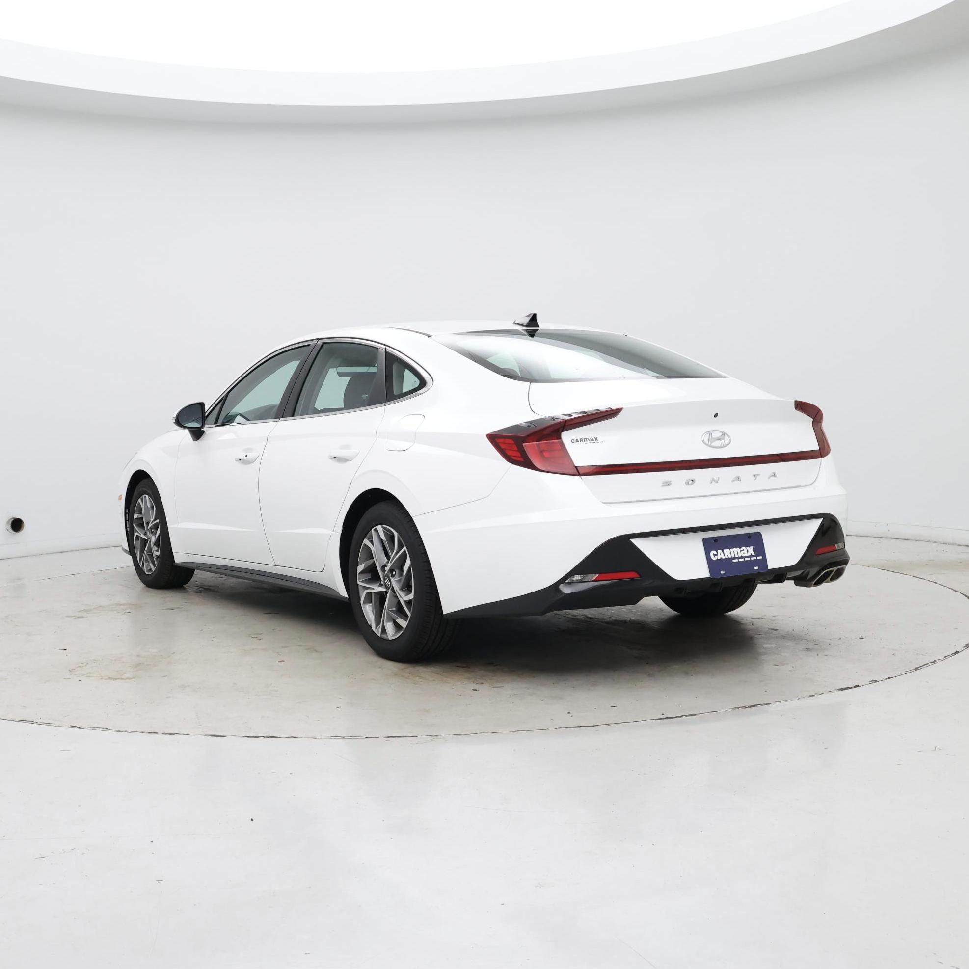 Thumbnail: 2023 Hyundai Sonata - 2