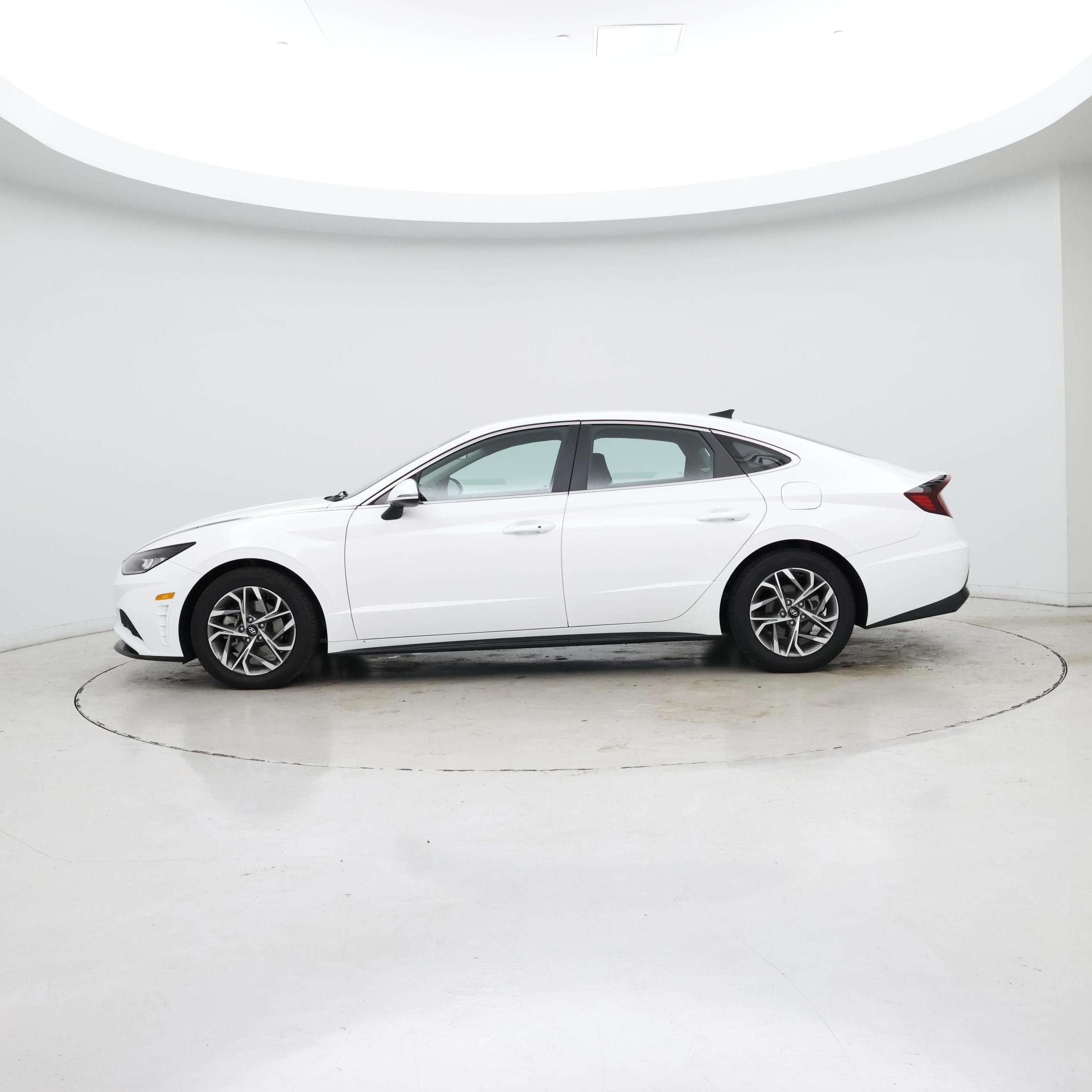 Thumbnail: 2023 Hyundai Sonata - 3