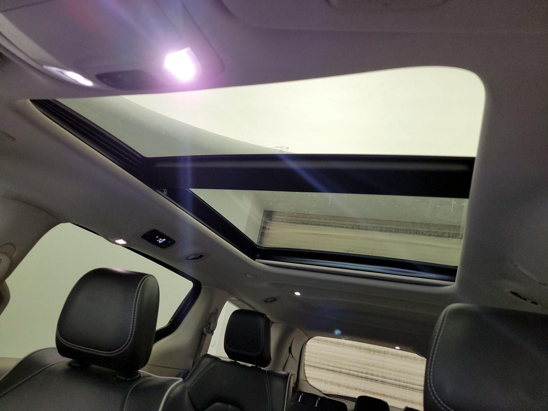 Thumbnail: 2023 Chrysler Pacifica - 20