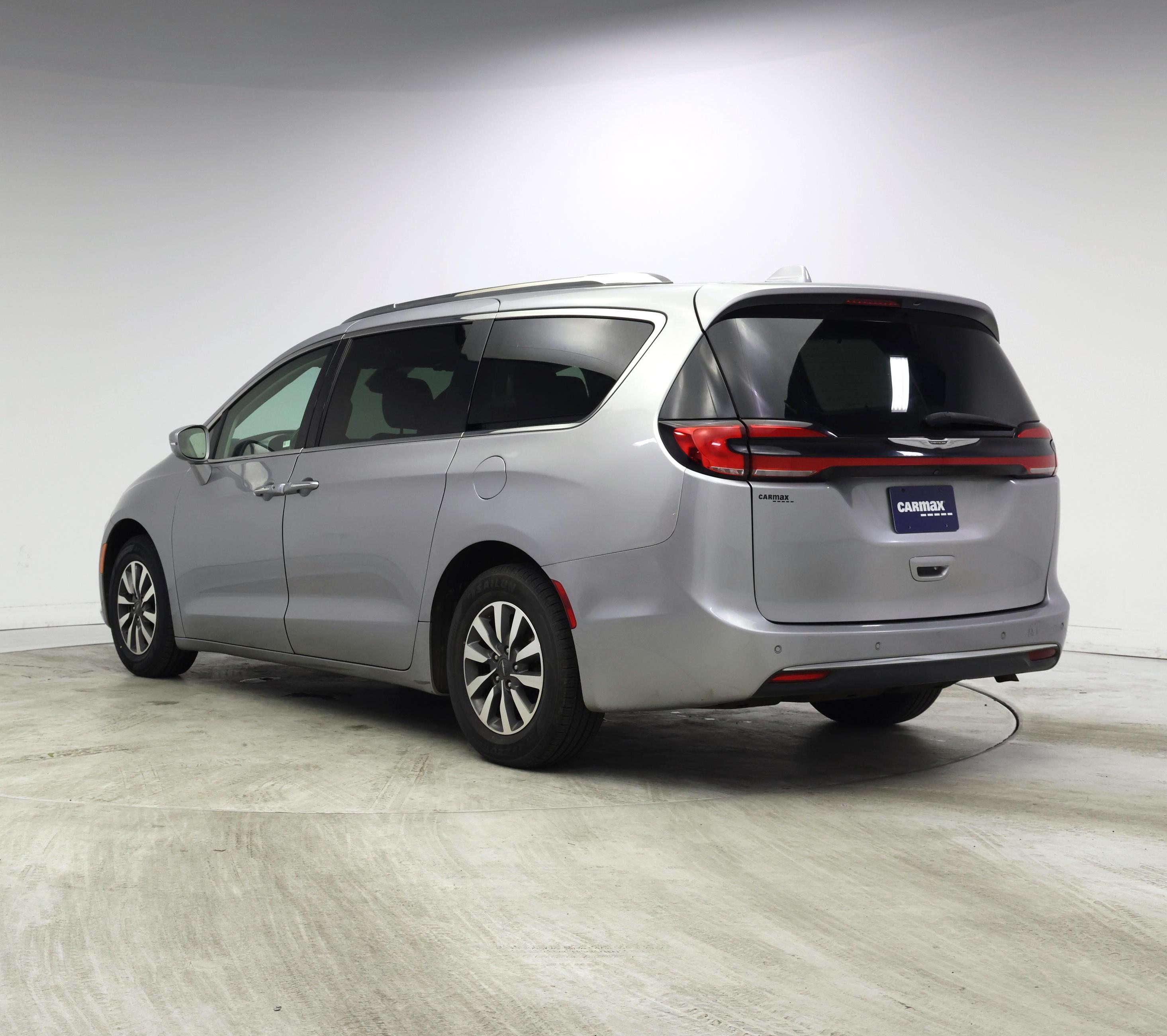 Thumbnail: 2021 Chrysler Pacifica - 2