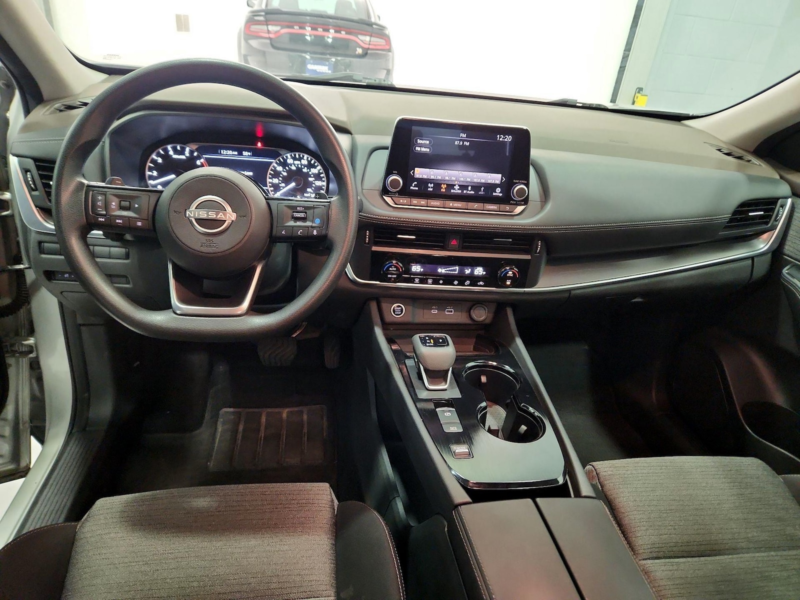 2023 Nissan Rogue SV - Photo 10