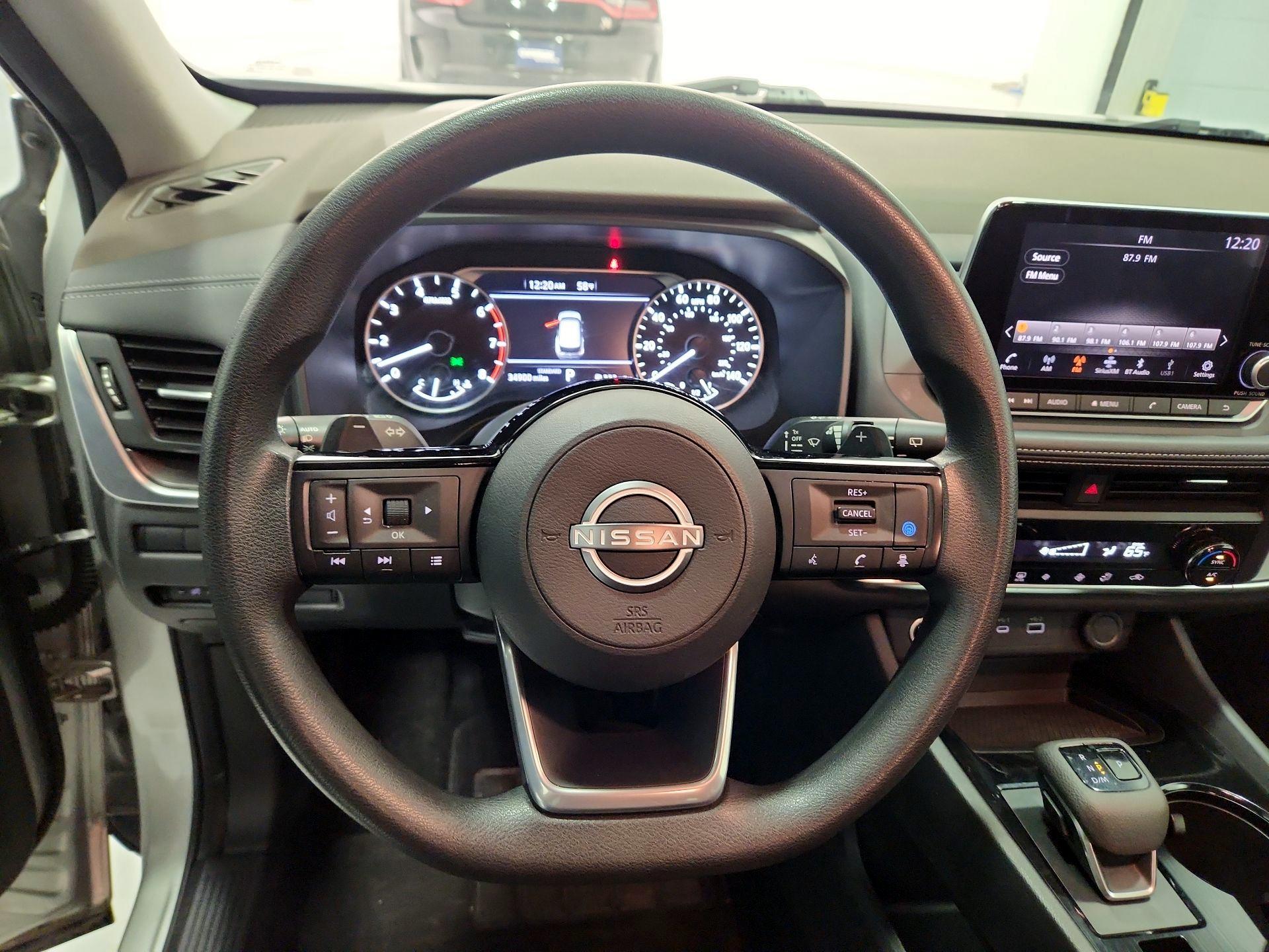 Thumbnail: 2023 Nissan Rogue - 10