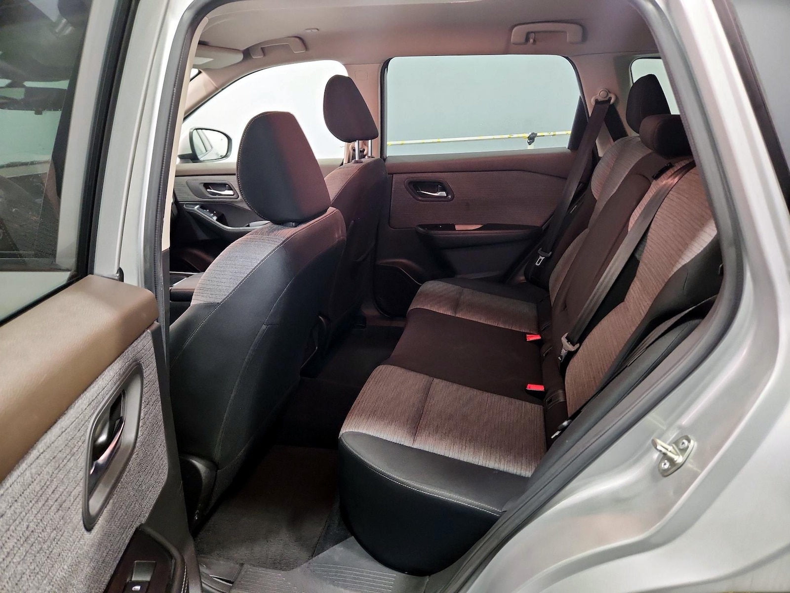 2023 Nissan Rogue SV - Photo 20