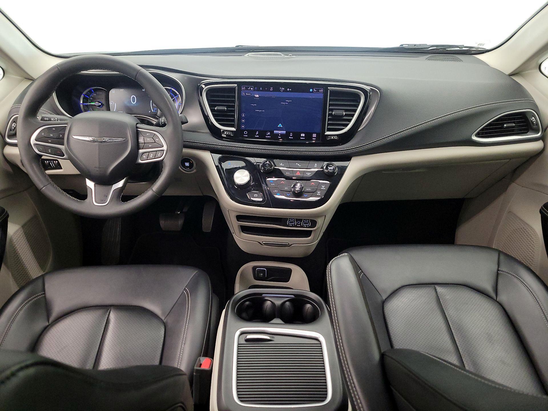 Thumbnail: 2024 Chrysler Pacifica - 9