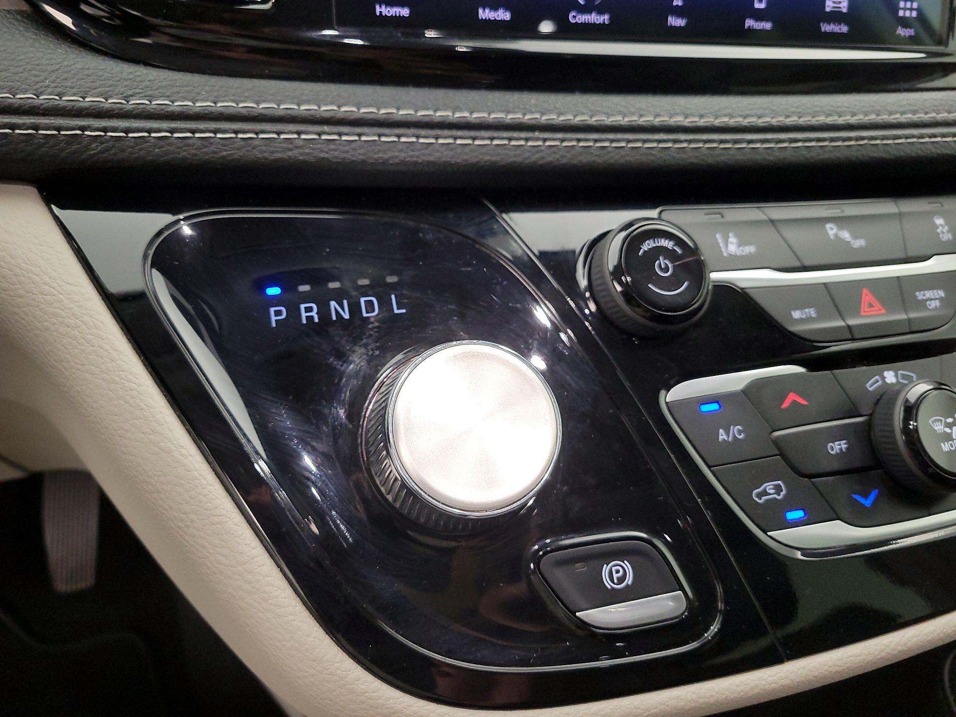 Thumbnail: 2024 Chrysler Pacifica - 18