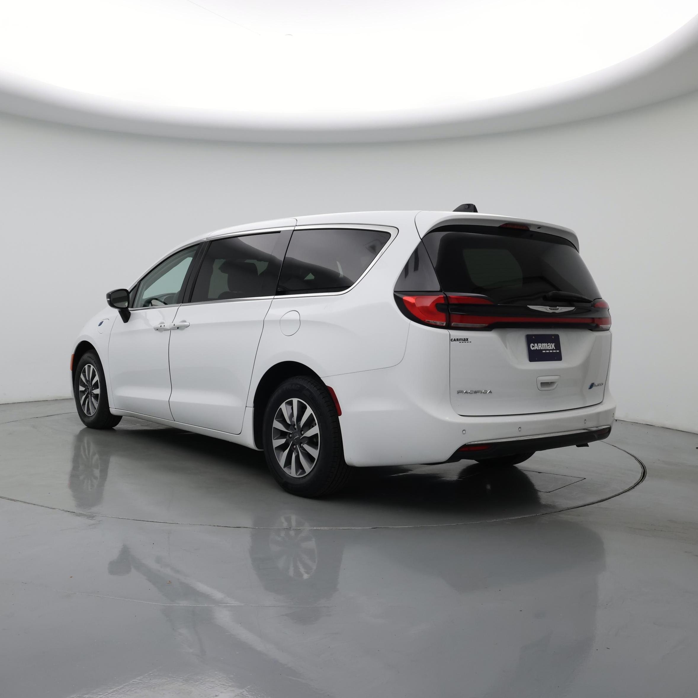 Thumbnail: 2024 Chrysler Pacifica - 2
