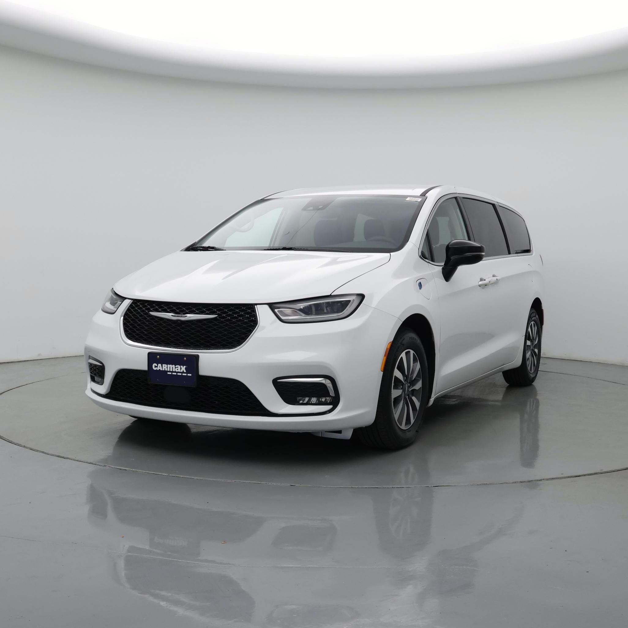Thumbnail: 2024 Chrysler Pacifica - 4