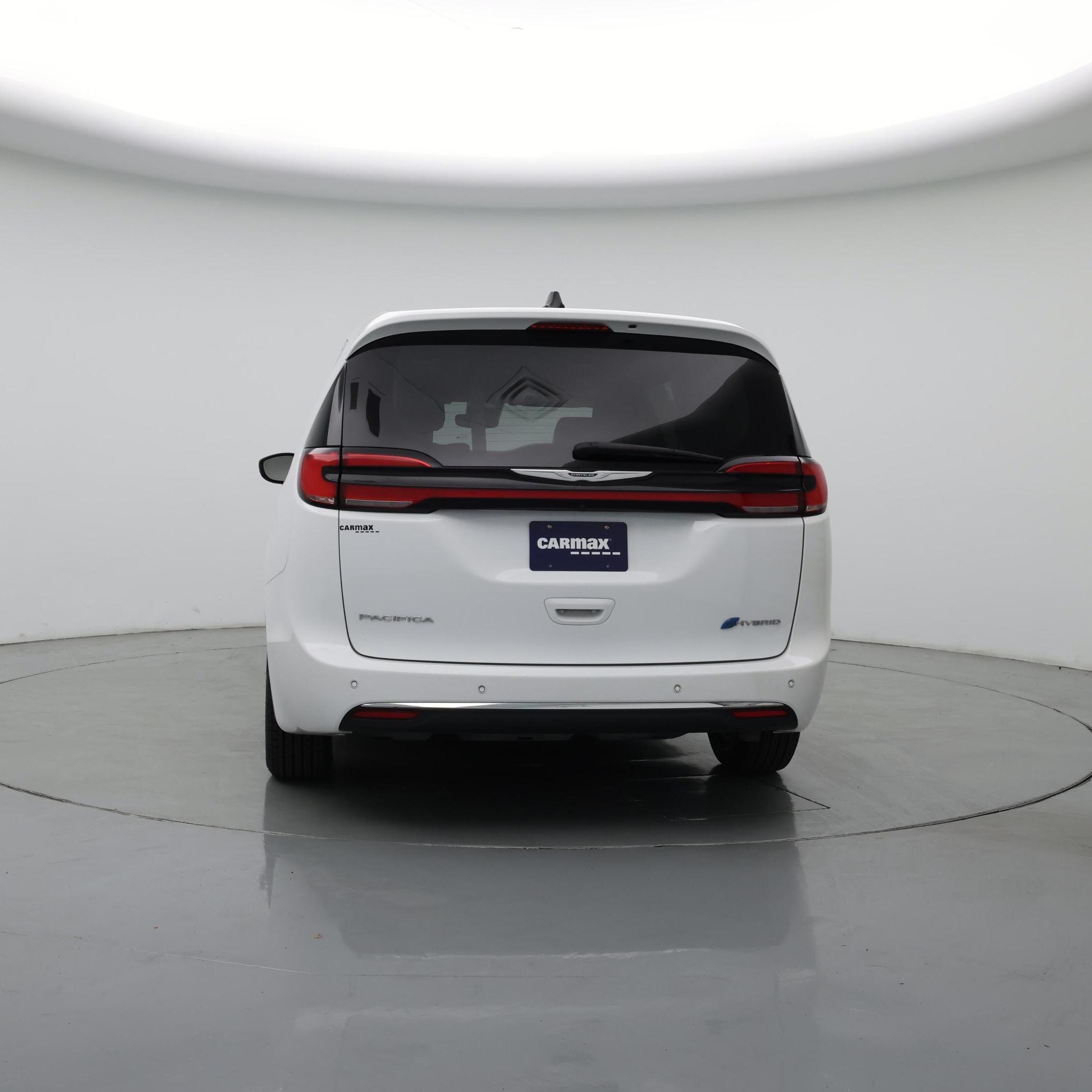 Thumbnail: 2024 Chrysler Pacifica - 6