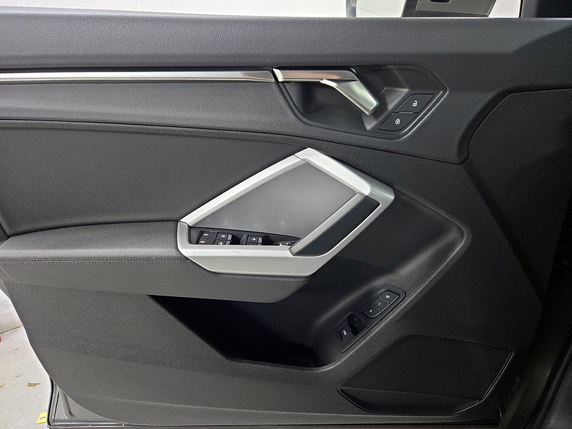 Thumbnail: 2024 Audi Q3 - 12