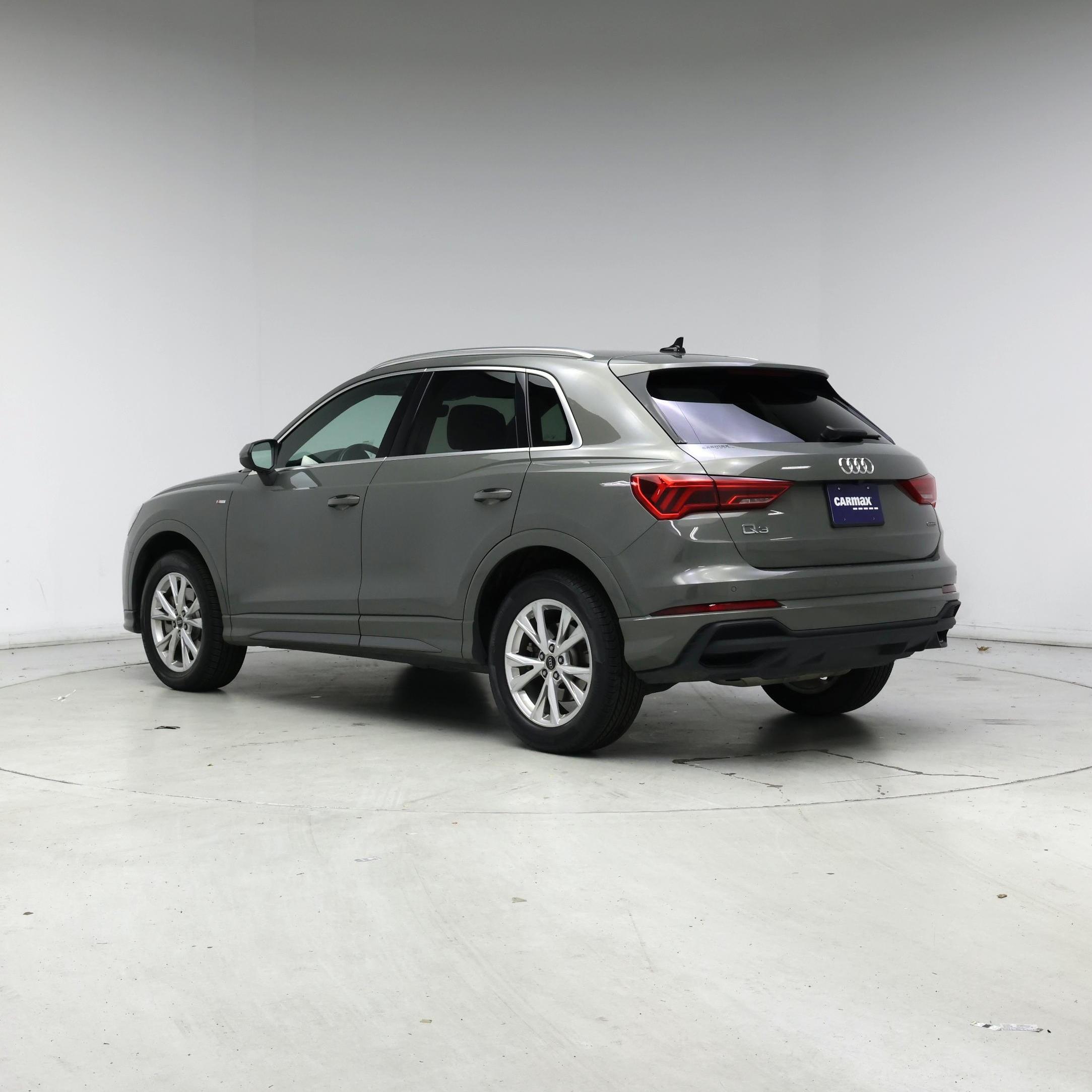 Thumbnail: 2024 Audi Q3 - 2