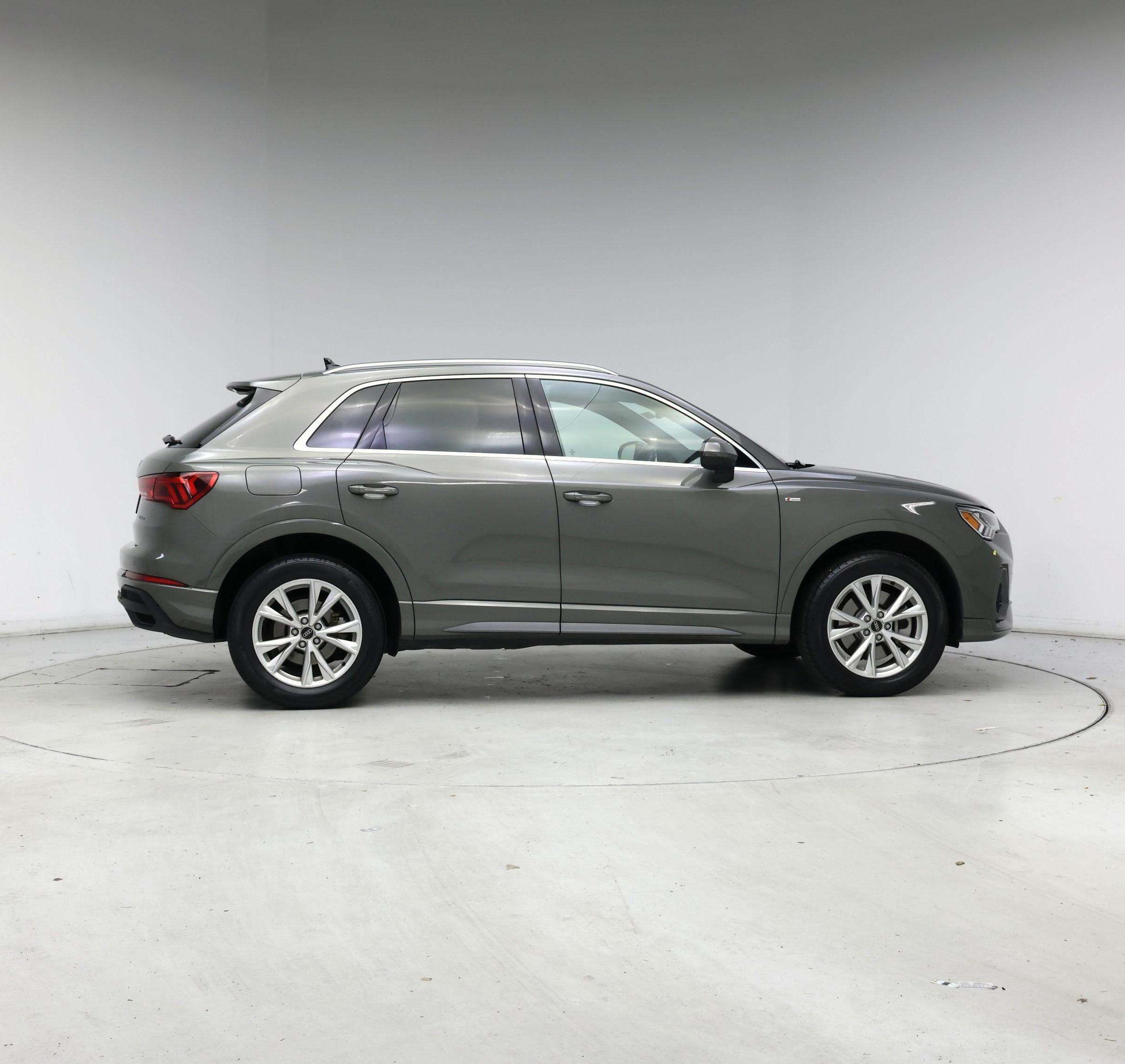 Thumbnail: 2024 Audi Q3 - 7