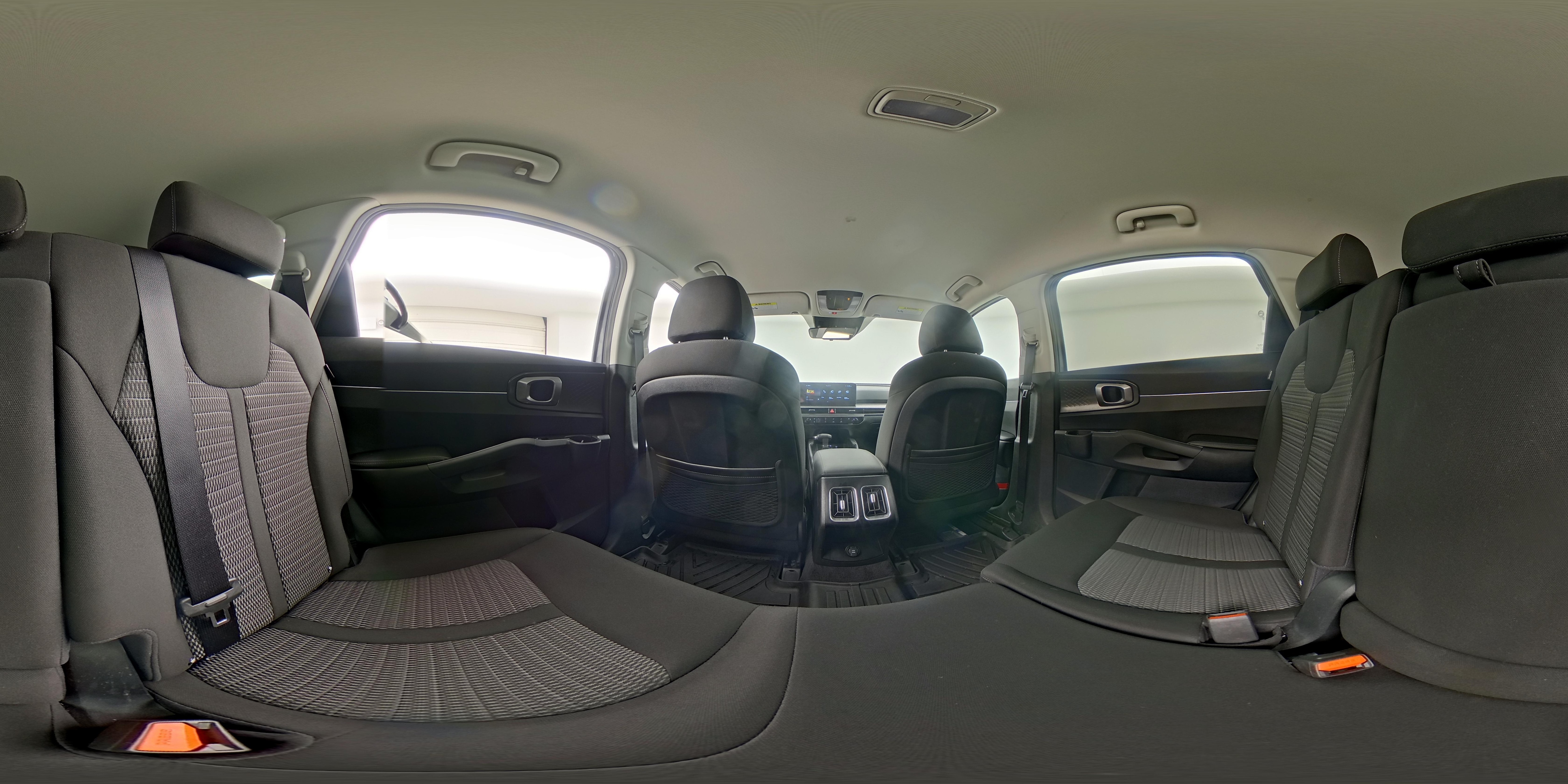 2025 Kia Sorento LX - Photo 27