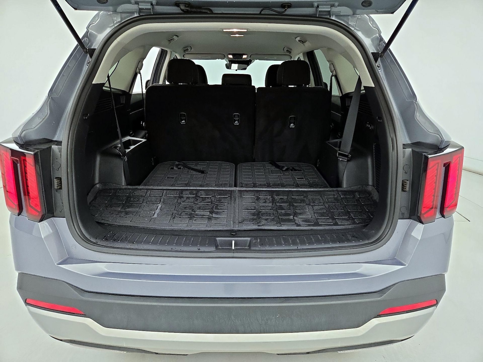 2025 Kia Sorento LX - Photo 23