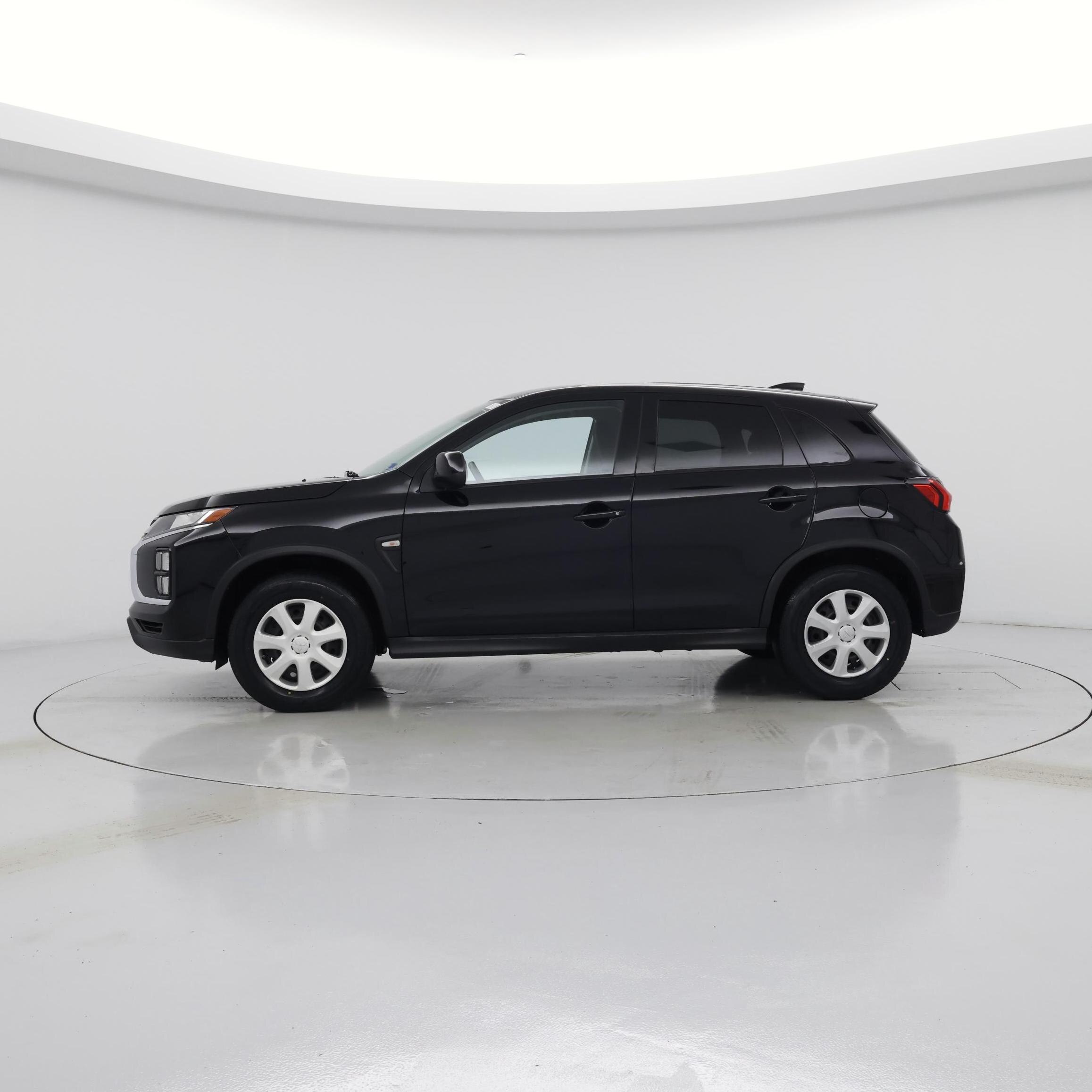 Thumbnail: 2021 Mitsubishi Outlander Sport - 3