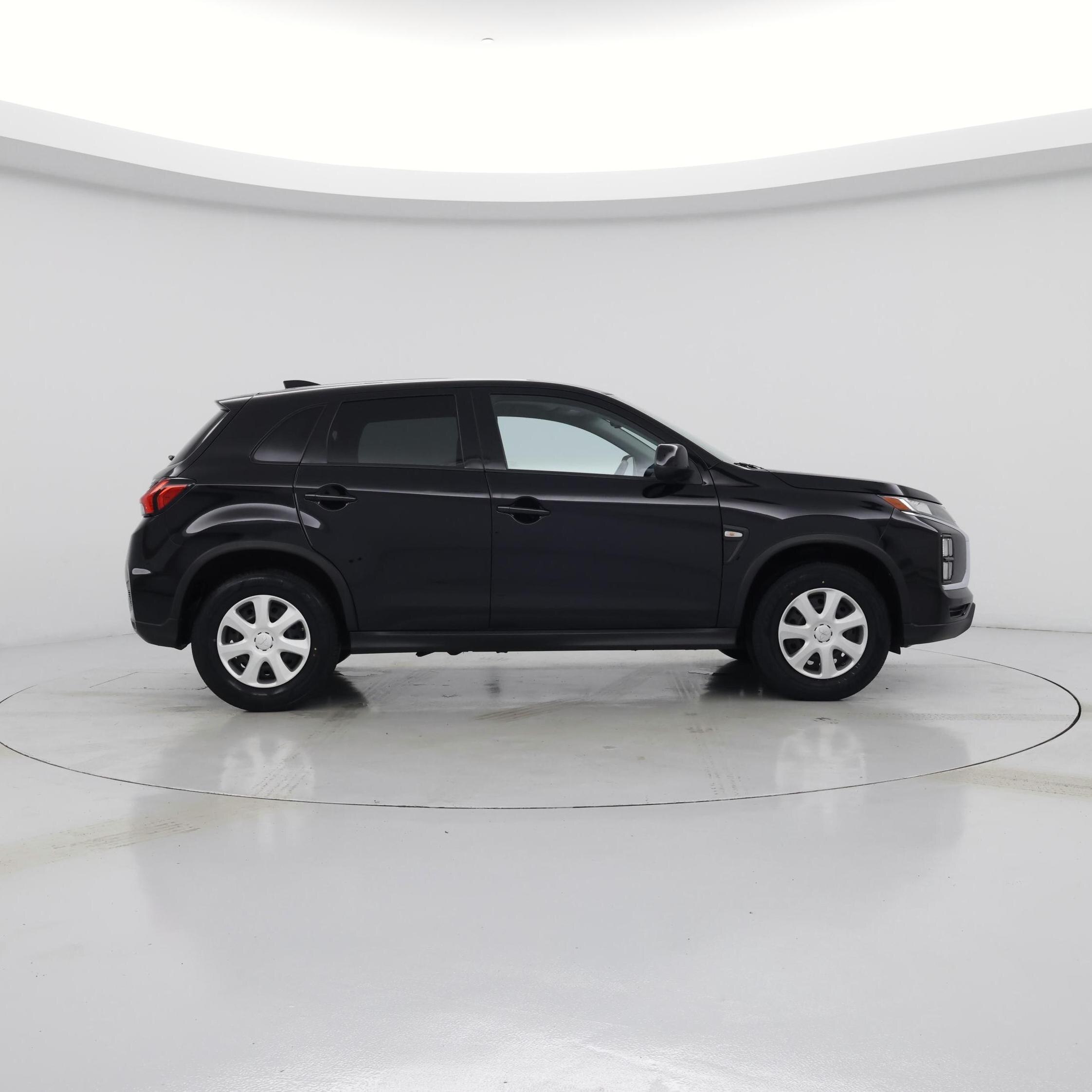 Thumbnail: 2021 Mitsubishi Outlander Sport - 7