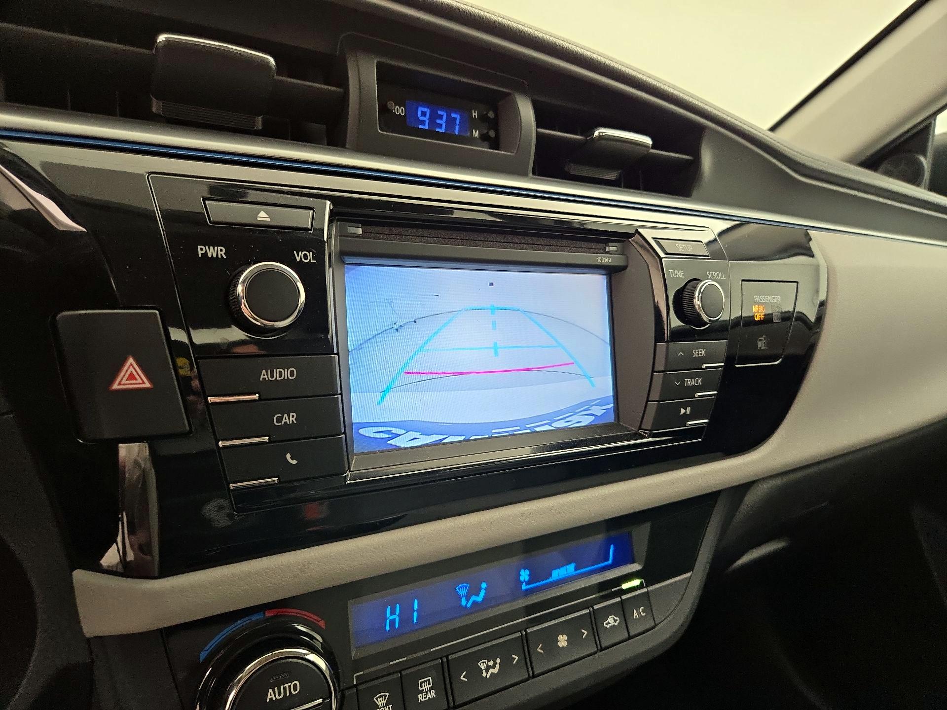 Thumbnail: 2015 Toyota Corolla - 14