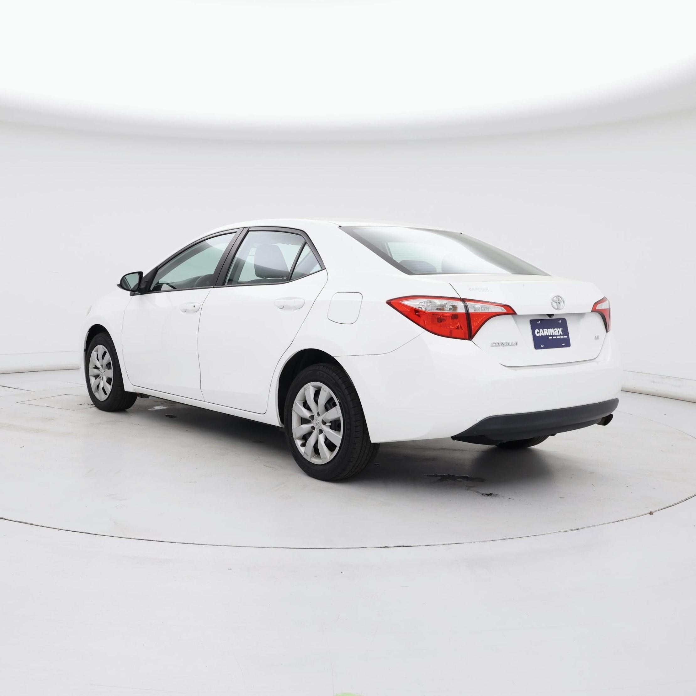 Thumbnail: 2015 Toyota Corolla - 2
