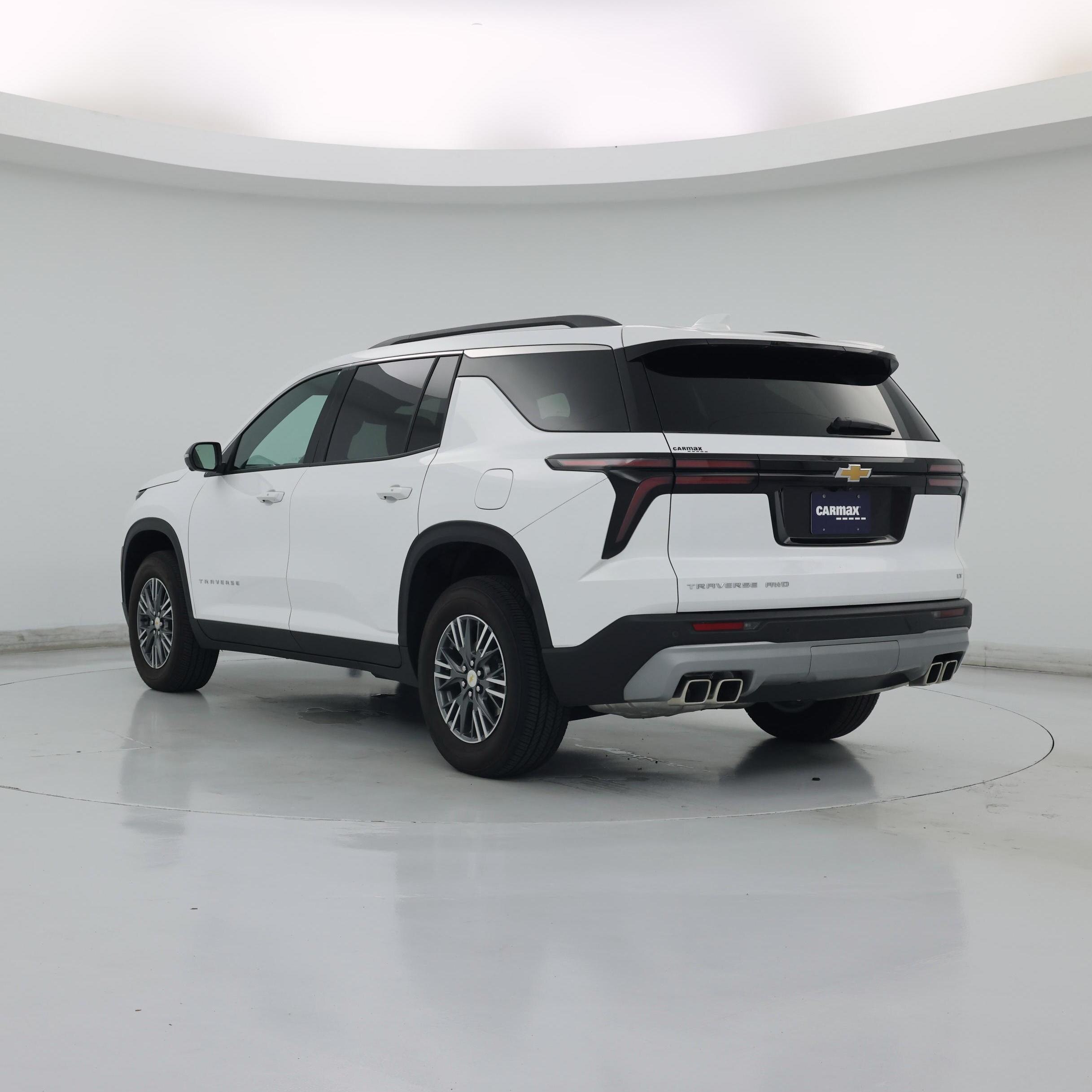 Thumbnail: 2024 Chevrolet Traverse - 2