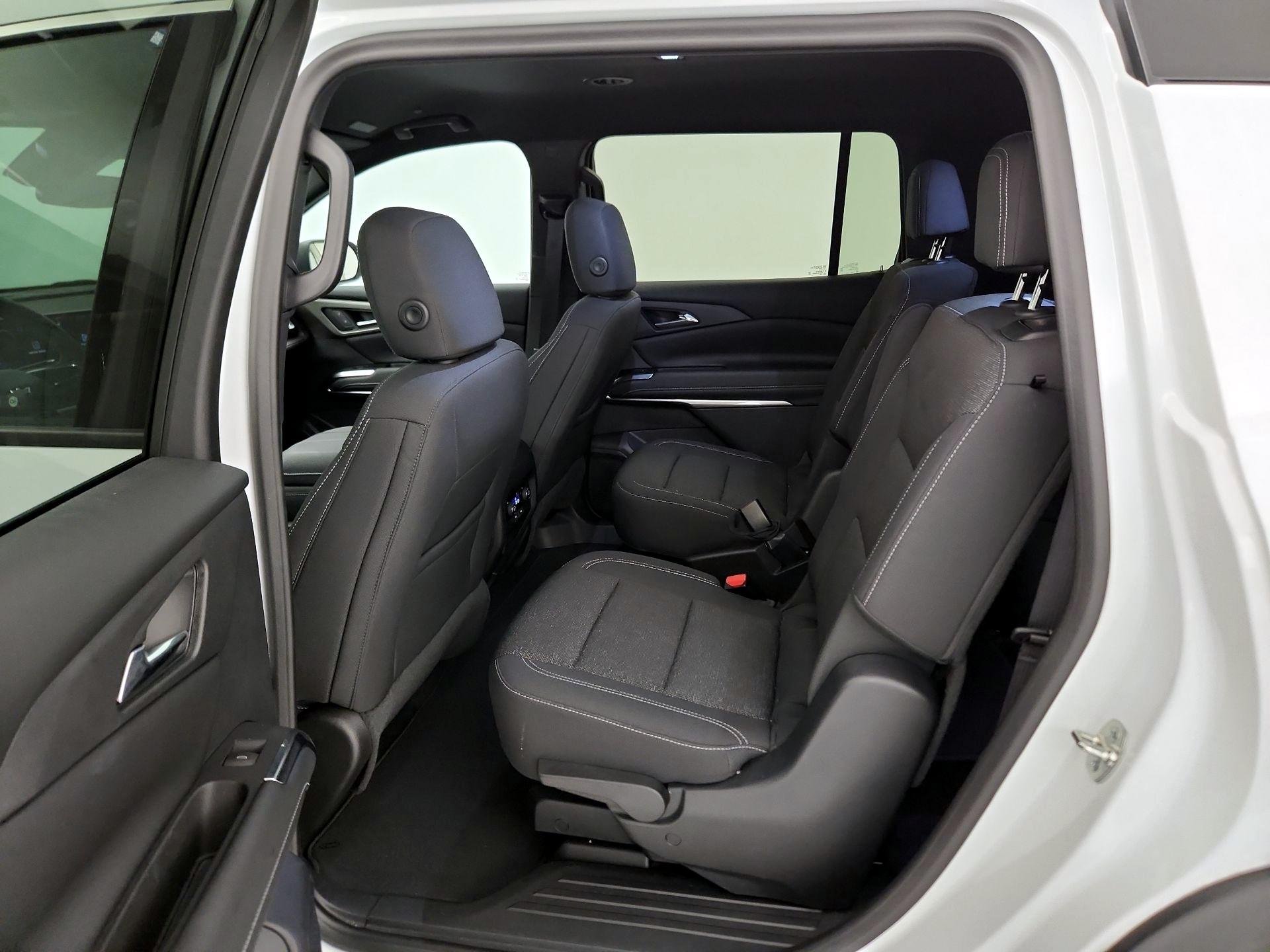 Thumbnail: 2024 Chevrolet Traverse - 19