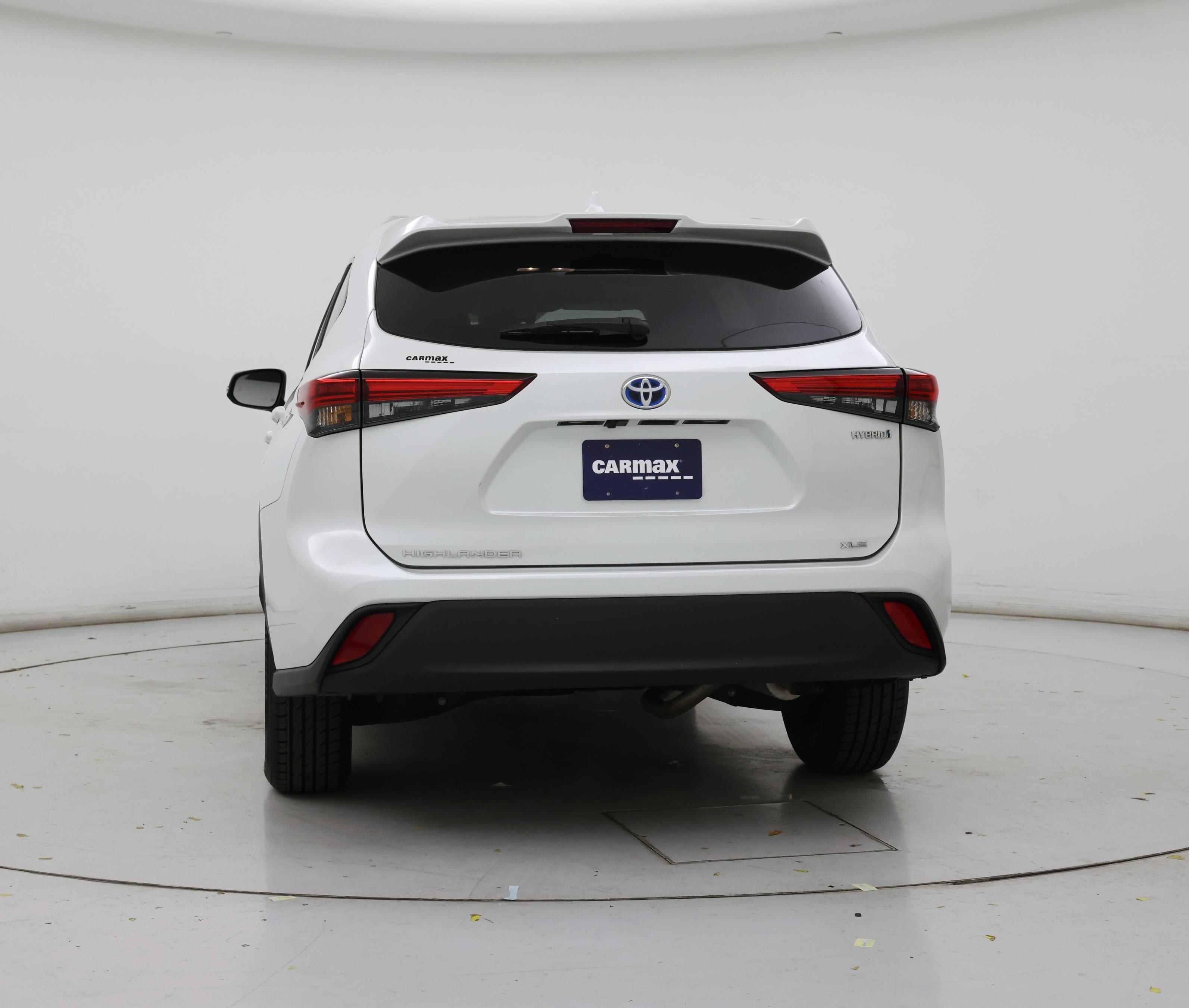 Thumbnail: 2023 Toyota Highlander - 6