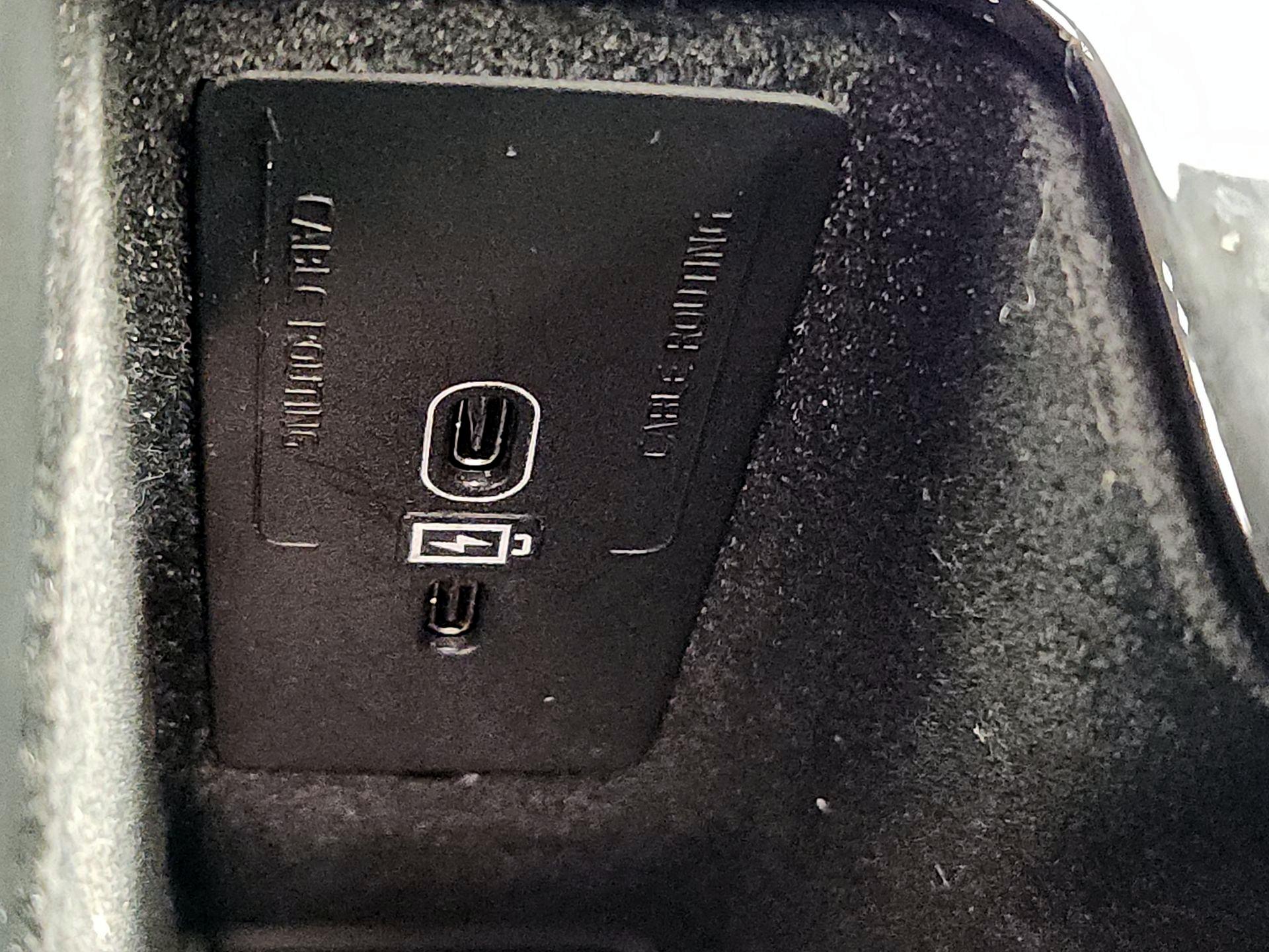 Thumbnail: 2023 Volvo XC60 - 18