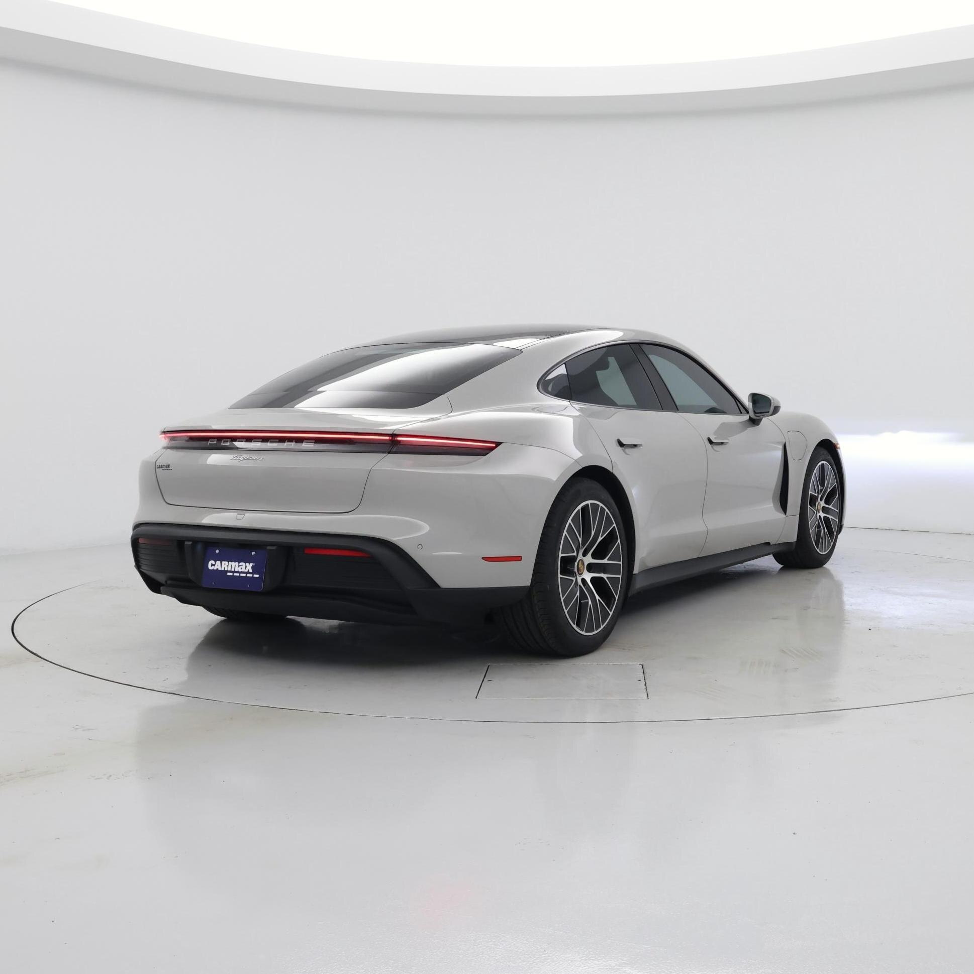 Thumbnail: 2023 Porsche Taycan - 8