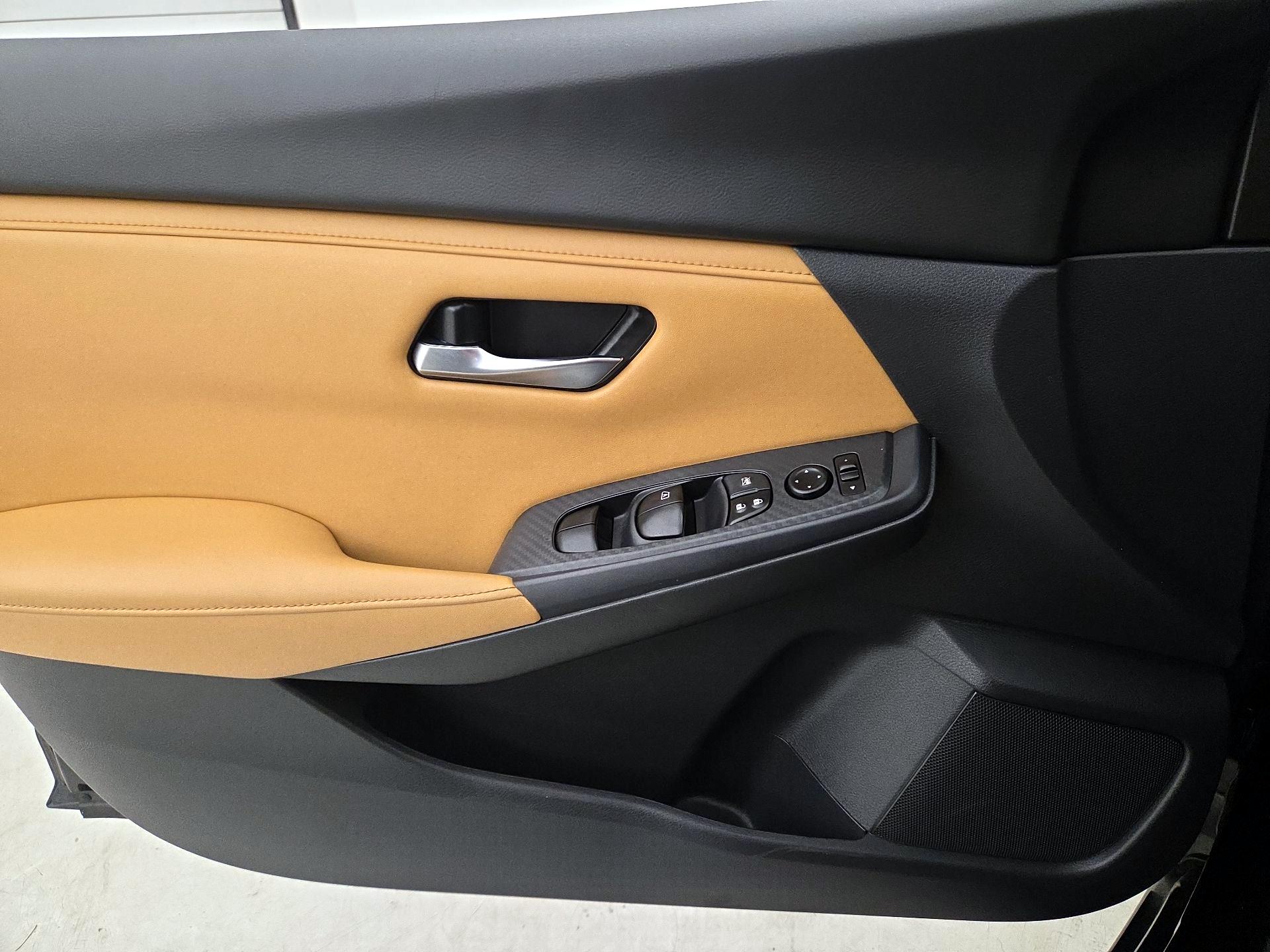 Thumbnail: 2023 Nissan Sentra - 12