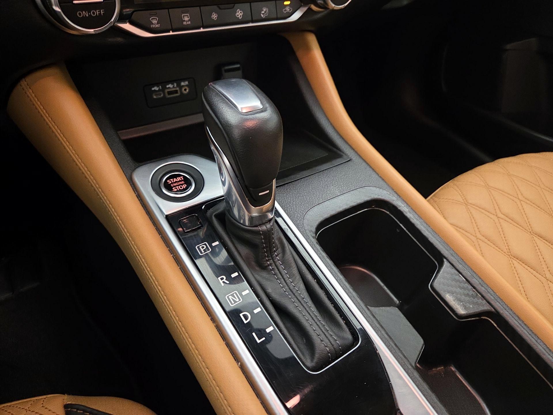 Thumbnail: 2023 Nissan Sentra - 17