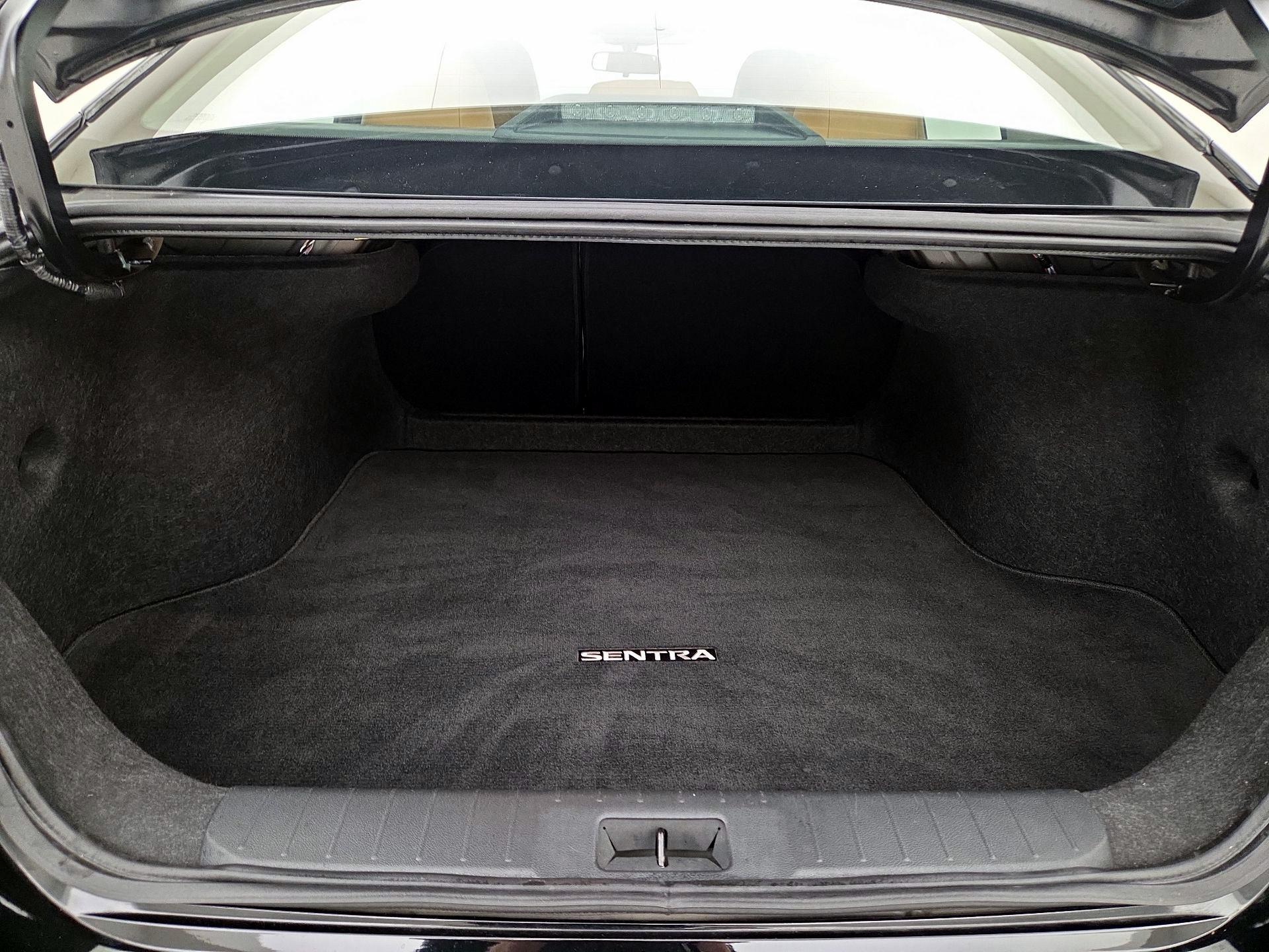 Thumbnail: 2023 Nissan Sentra - 19