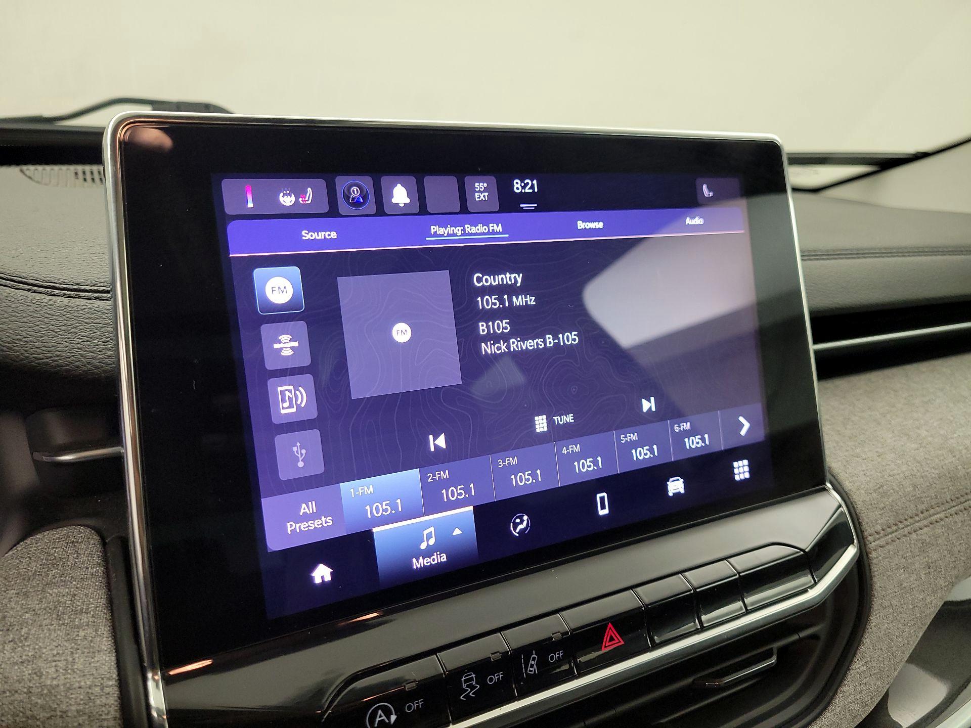 Thumbnail: 2022 Jeep Compass - 15