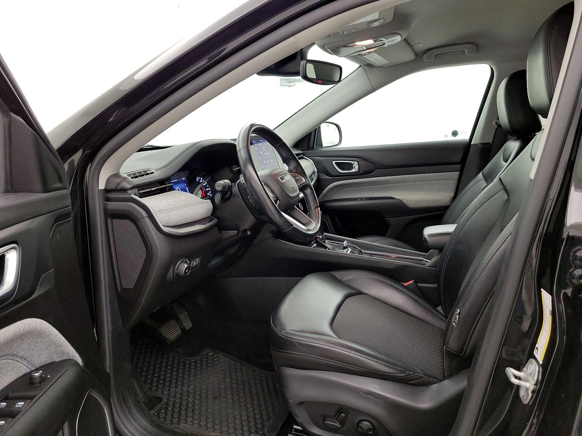 Thumbnail: 2022 Jeep Compass - 11