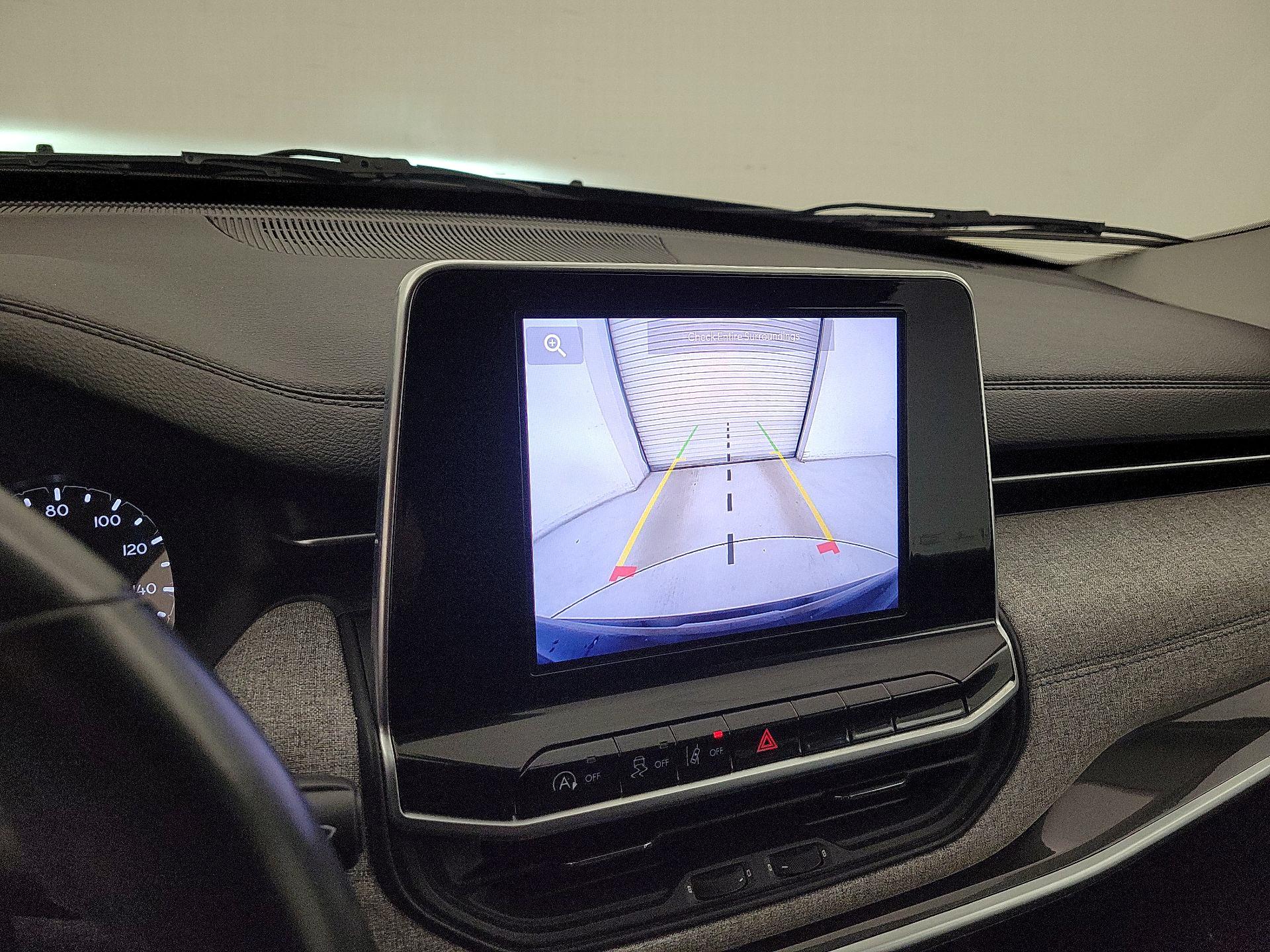 Thumbnail: 2022 Jeep Compass - 14