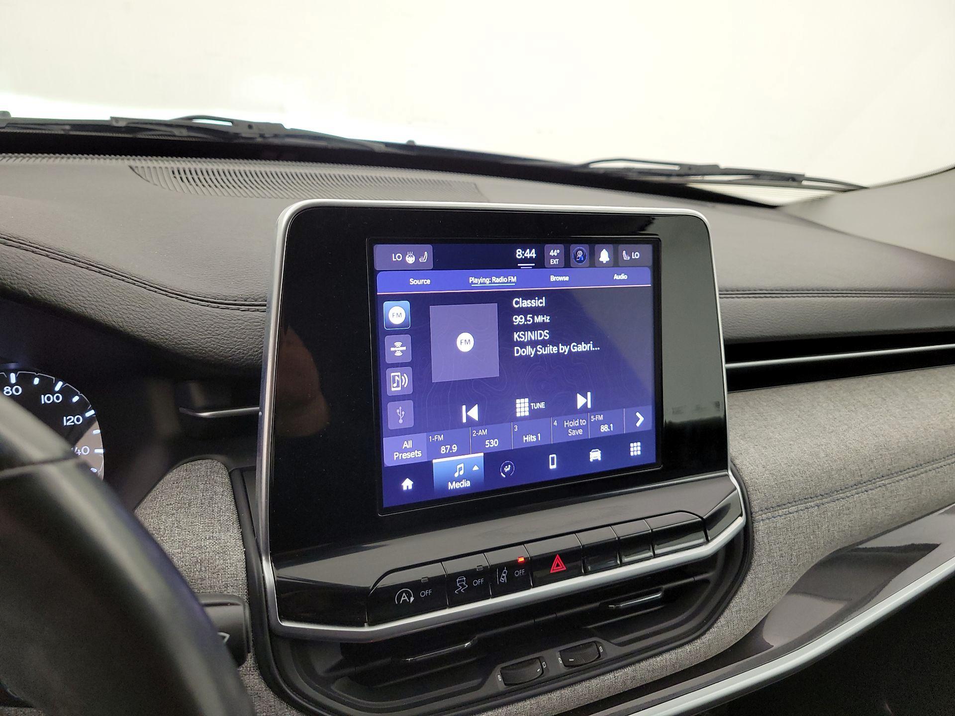 Thumbnail: 2022 Jeep Compass - 15