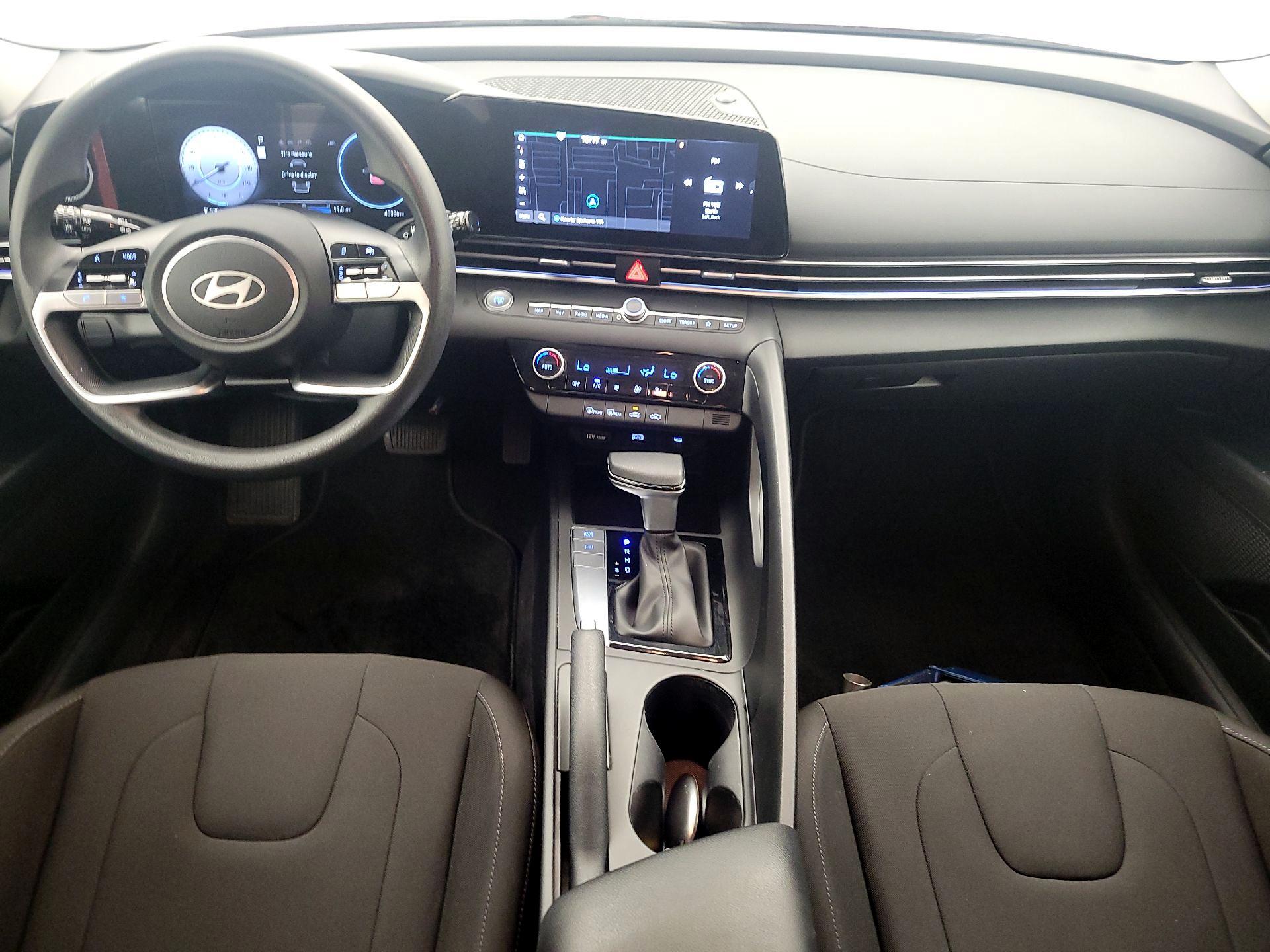 Thumbnail: 2024 Hyundai Elantra - 9