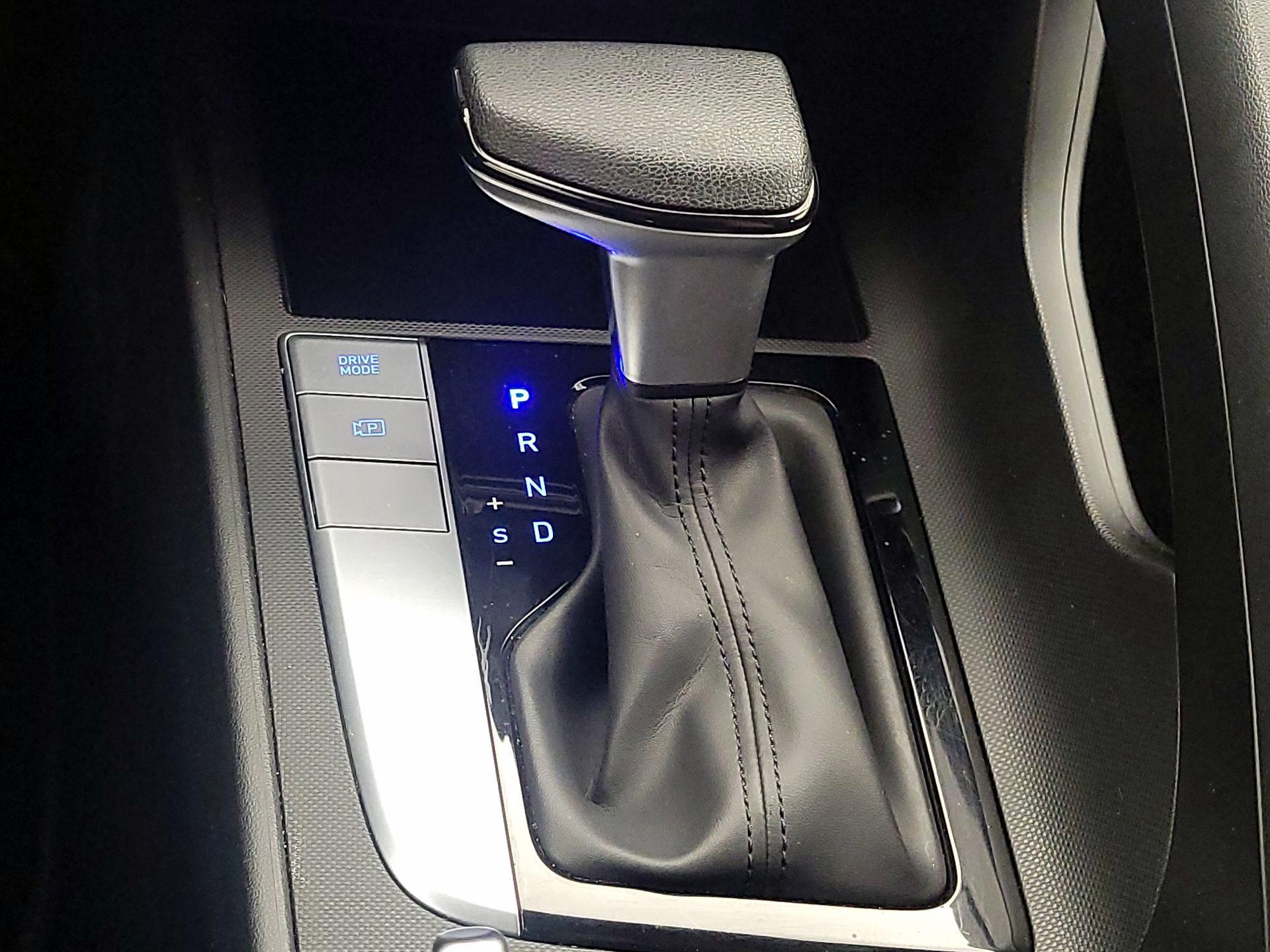 Thumbnail: 2024 Hyundai Elantra - 18