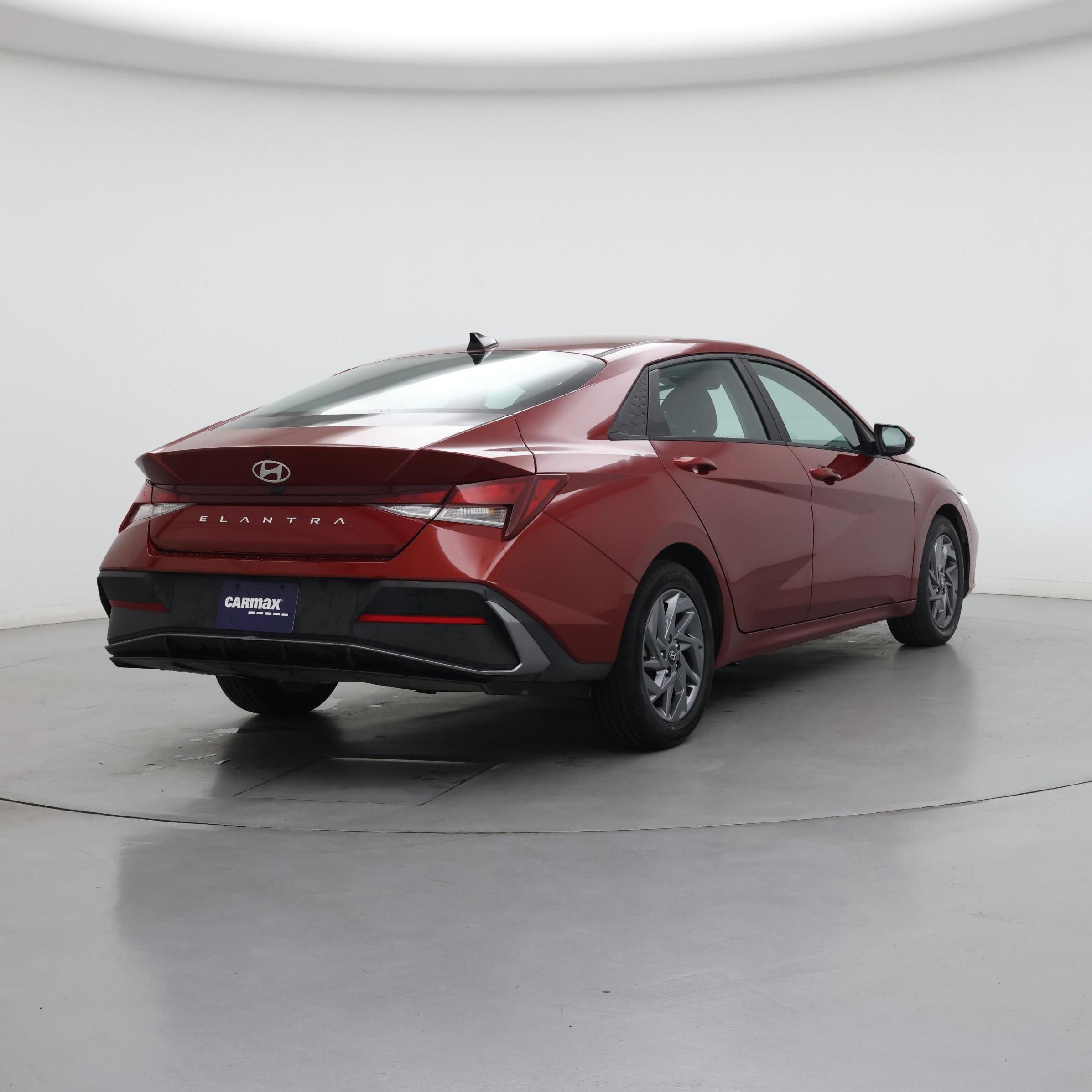 Thumbnail: 2024 Hyundai Elantra - 8