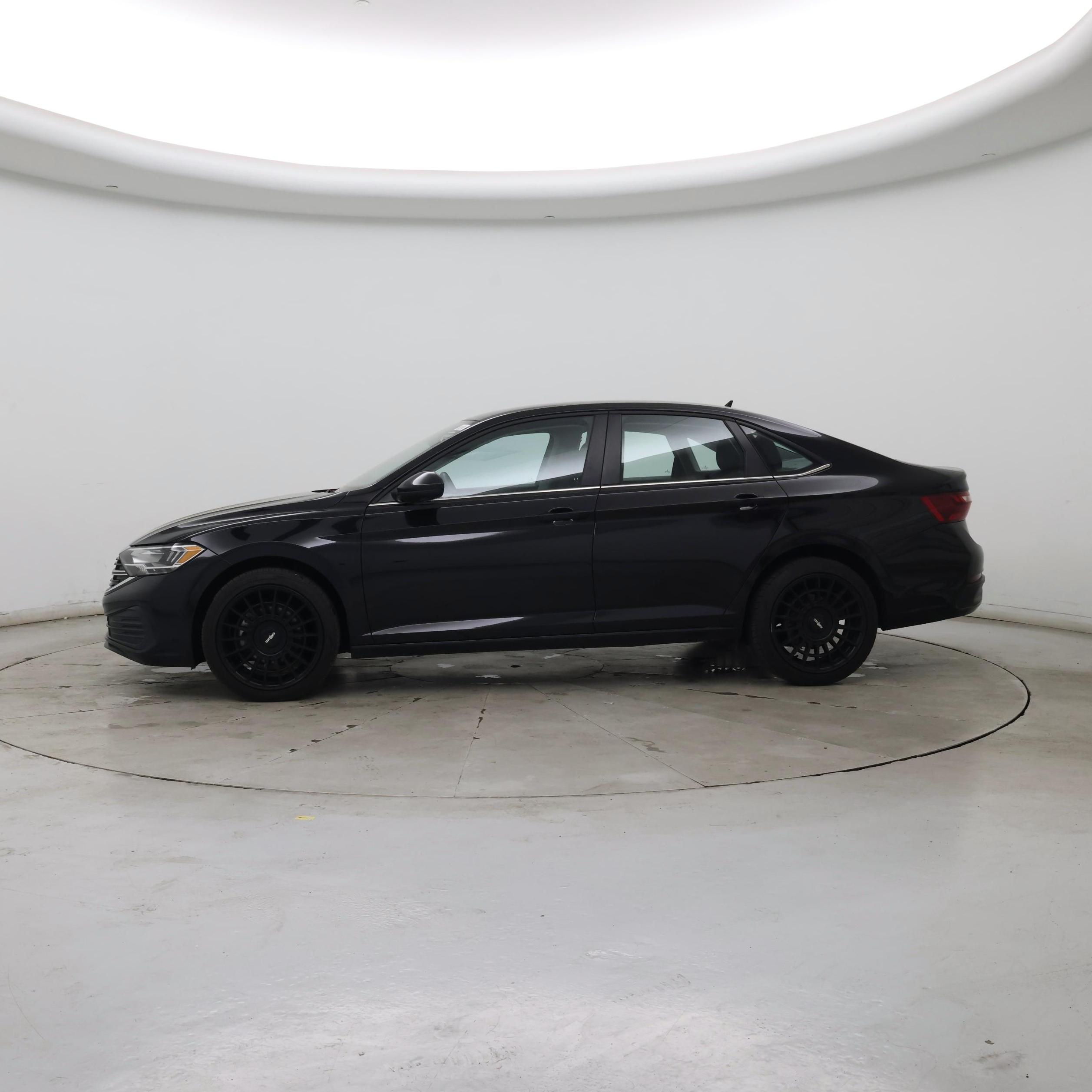 Thumbnail: 2024 Volkswagen Jetta - 3