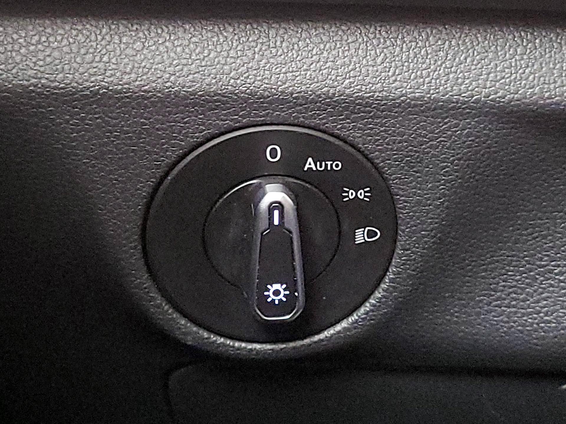 Thumbnail: 2024 Volkswagen Jetta - 13