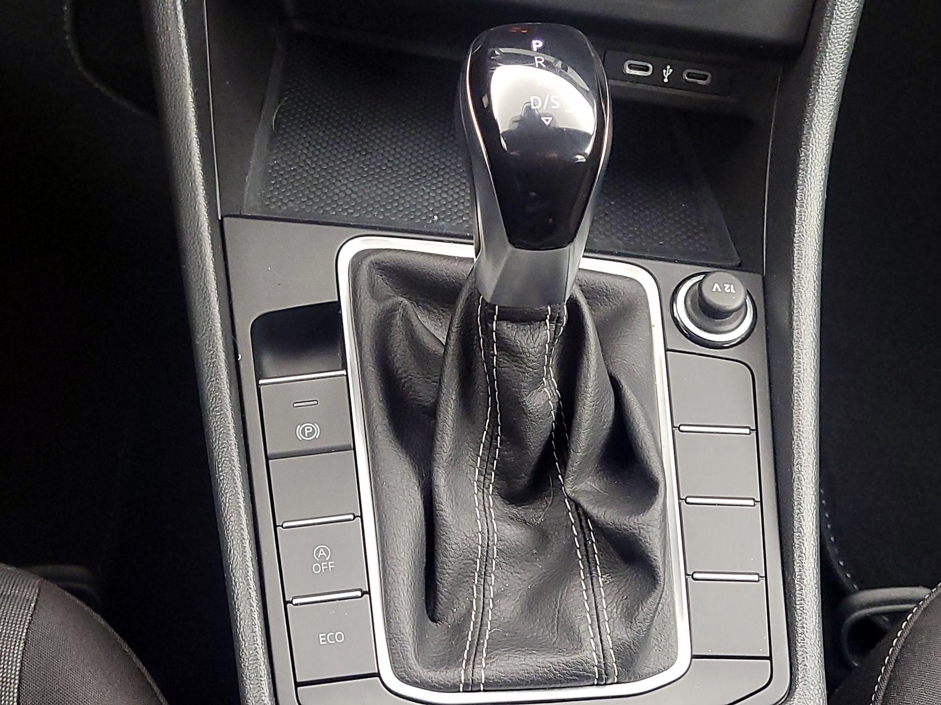 Thumbnail: 2024 Volkswagen Jetta - 17