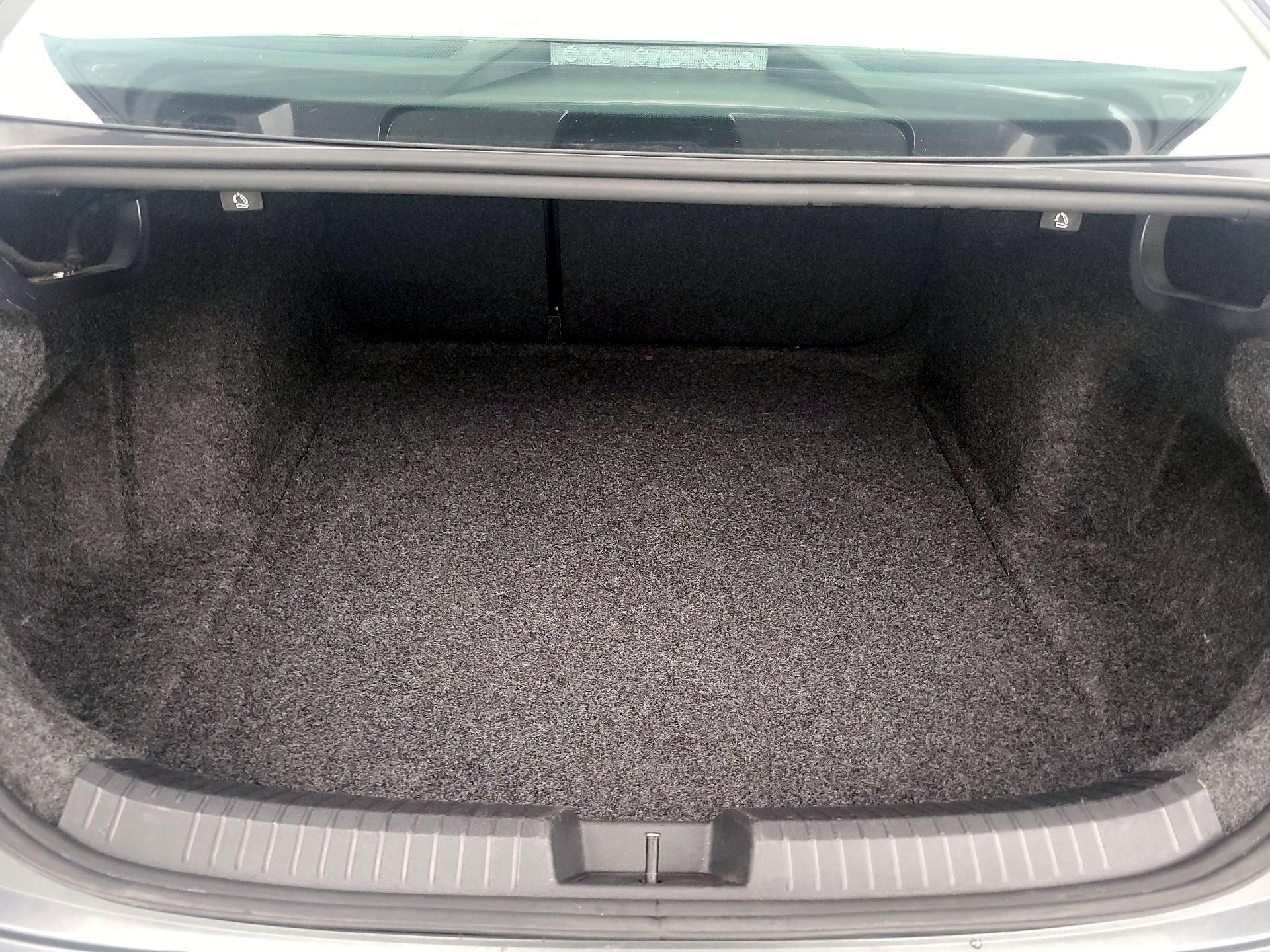 Thumbnail: 2024 Volkswagen Jetta - 20