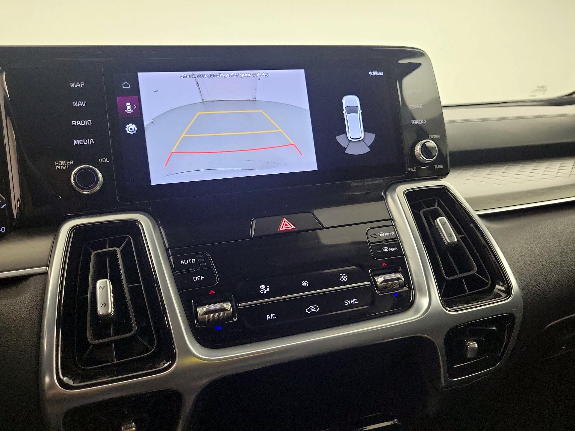 Thumbnail: 2022 Kia Sorento - 14