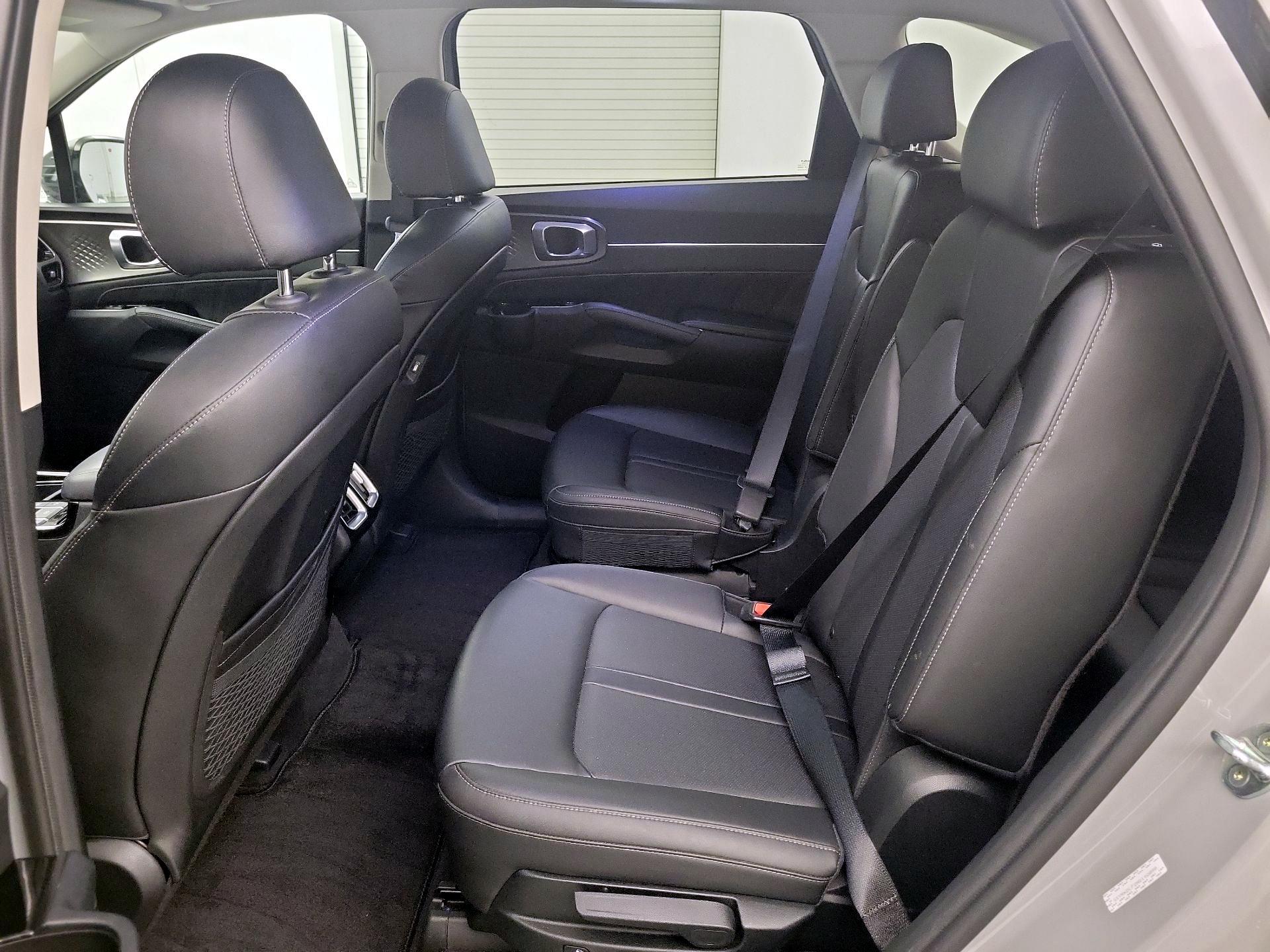 Thumbnail: 2022 Kia Sorento - 20