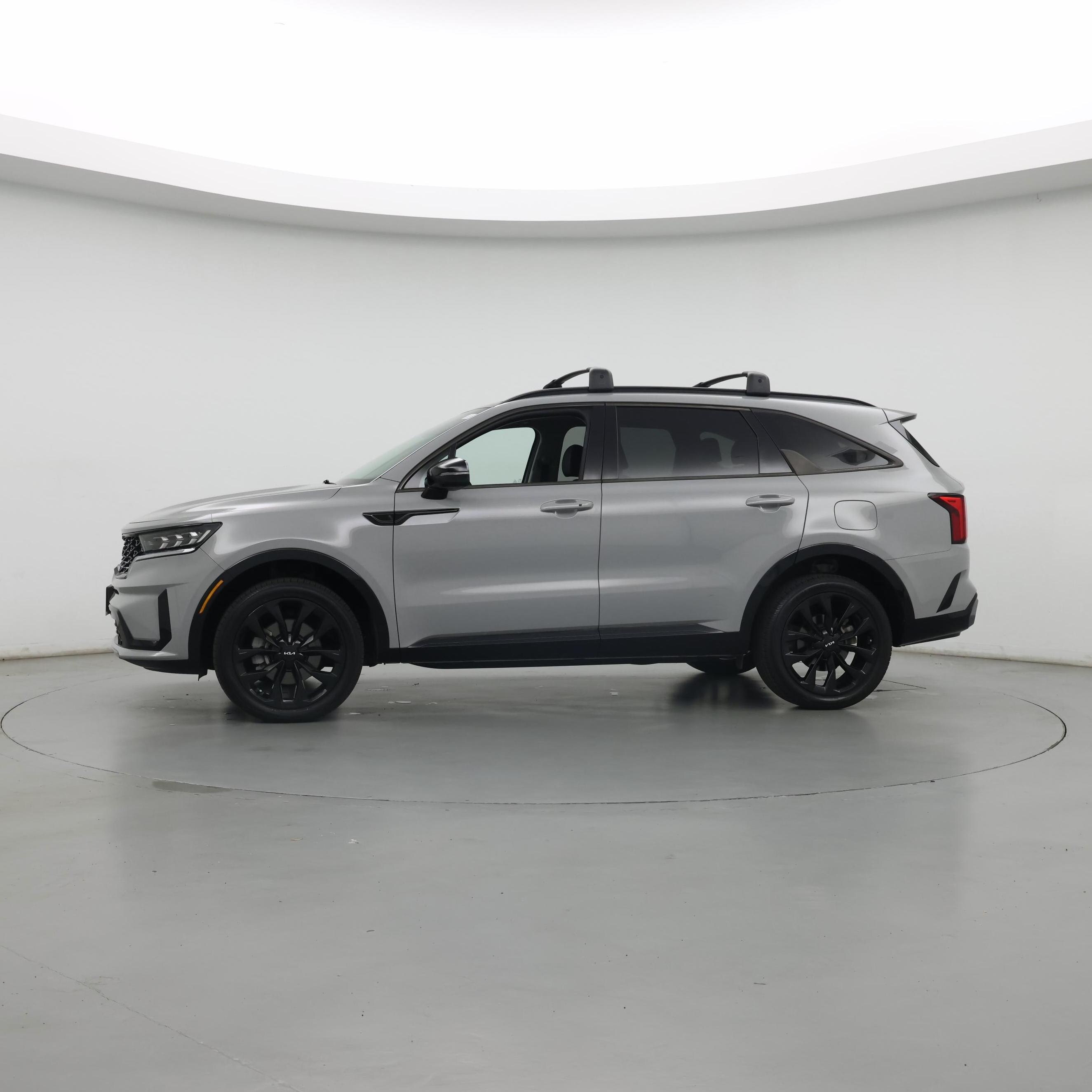 Thumbnail: 2022 Kia Sorento - 3