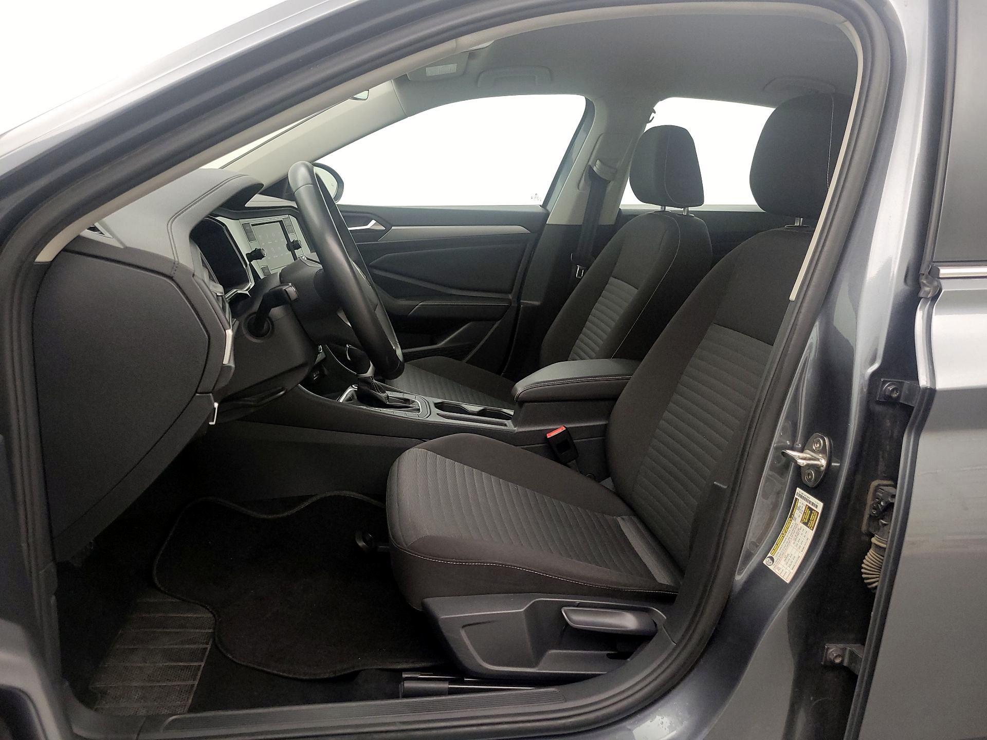 Thumbnail: 2024 Volkswagen Jetta - 11