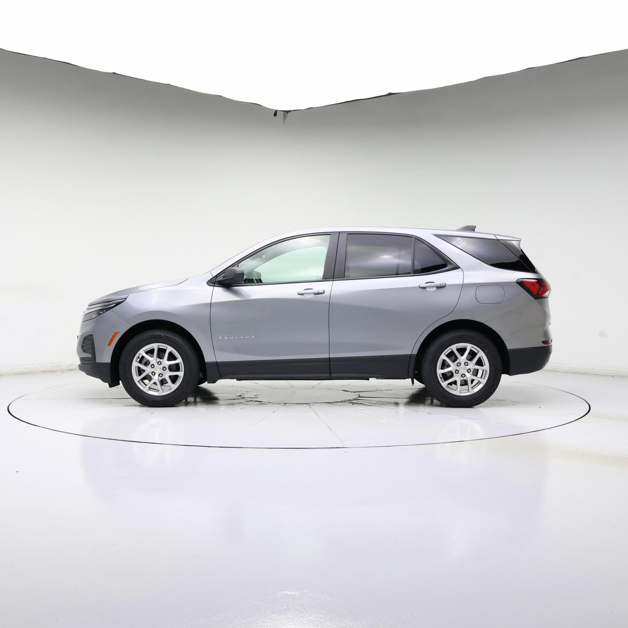 Thumbnail: 2023 Chevrolet Equinox - 7
