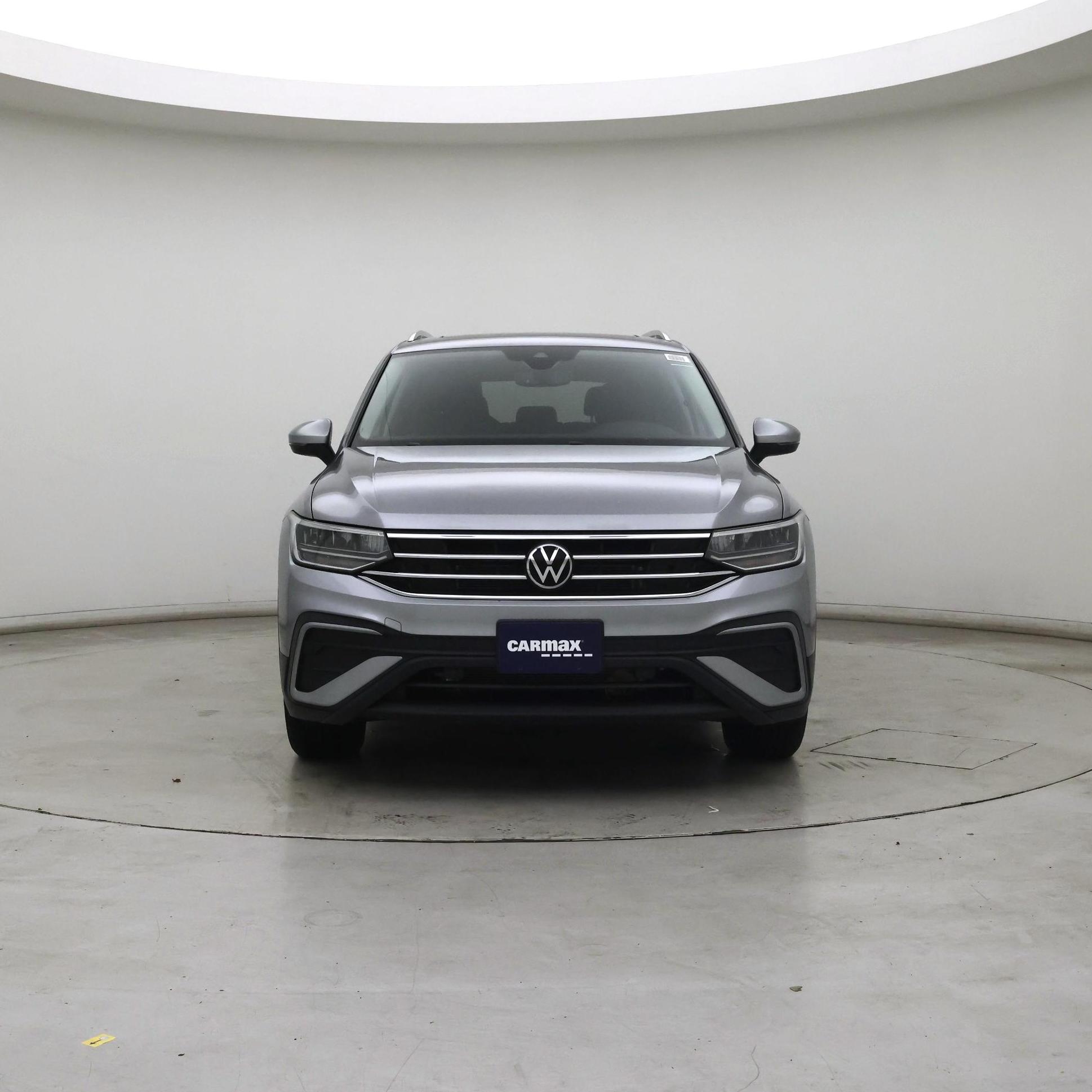 Thumbnail: 2023 Volkswagen Tiguan - 5