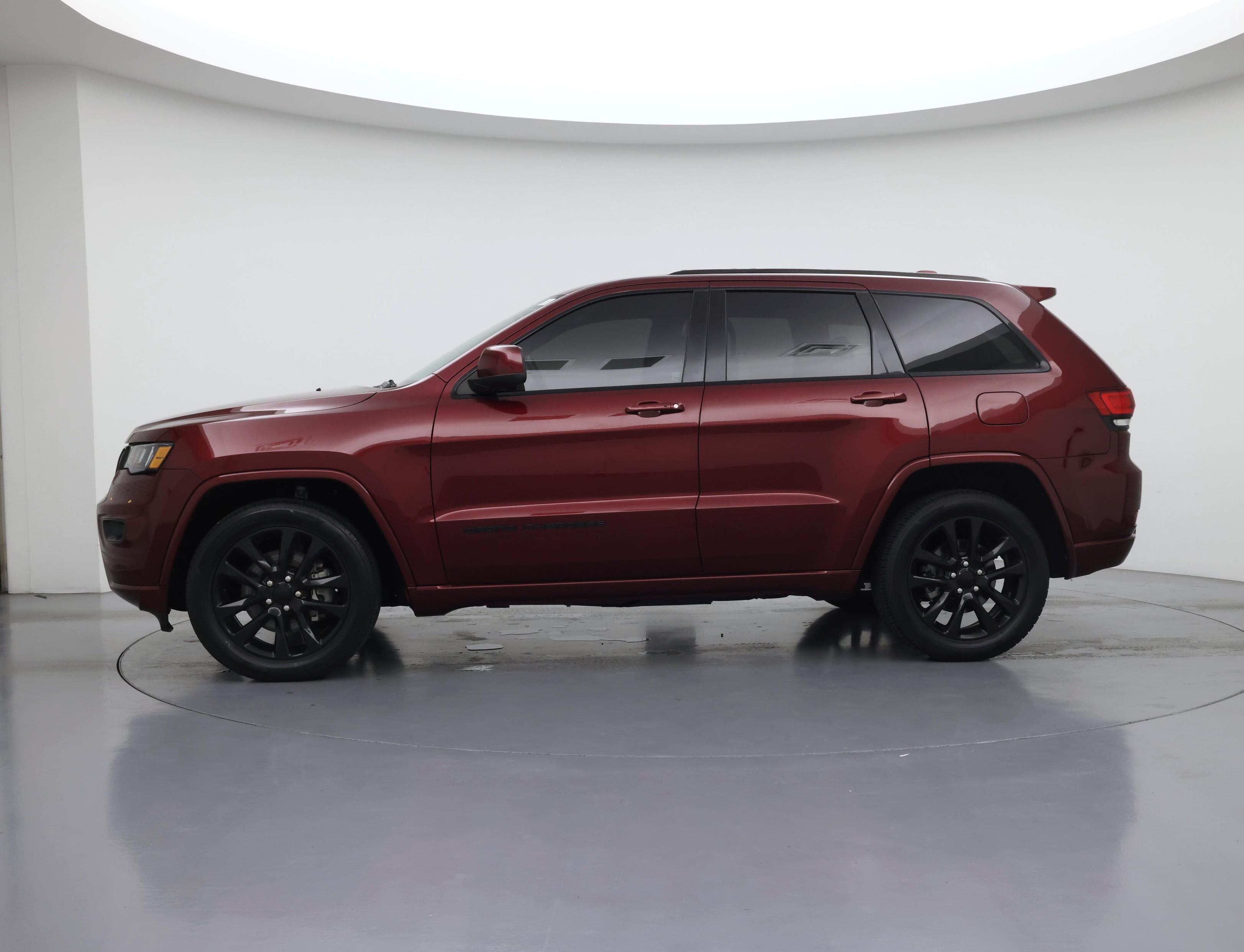 Thumbnail: 2021 Jeep Grand Cherokee - 3